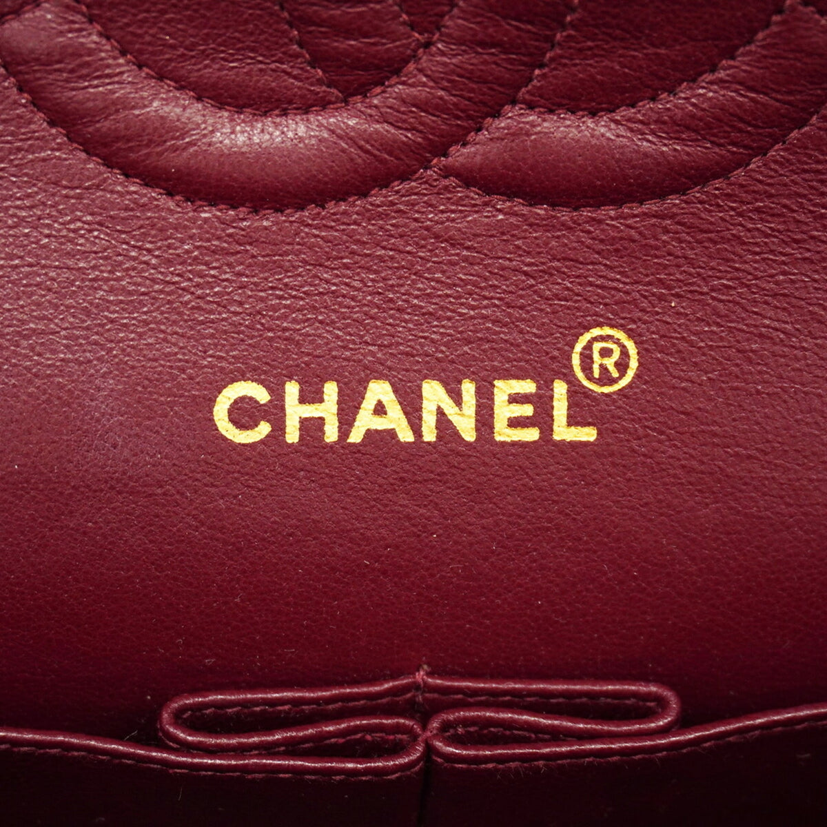 Chanel Black Leather Shoulder Bag (Pre-Owned)