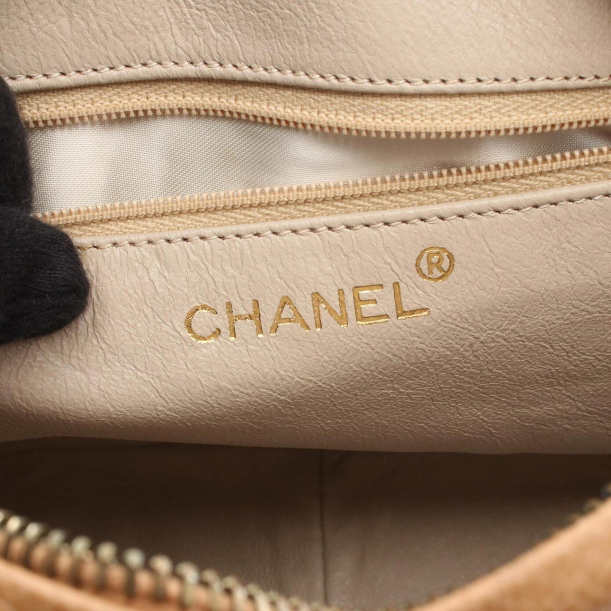 Chanel Beige Grained Calfskin Handbag Shoulder Bag (Pre-Owned)