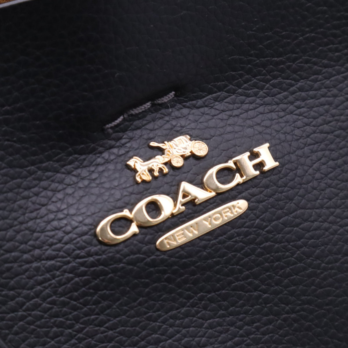 Coach Black Leather Tote Bag (Pre-Owned)
