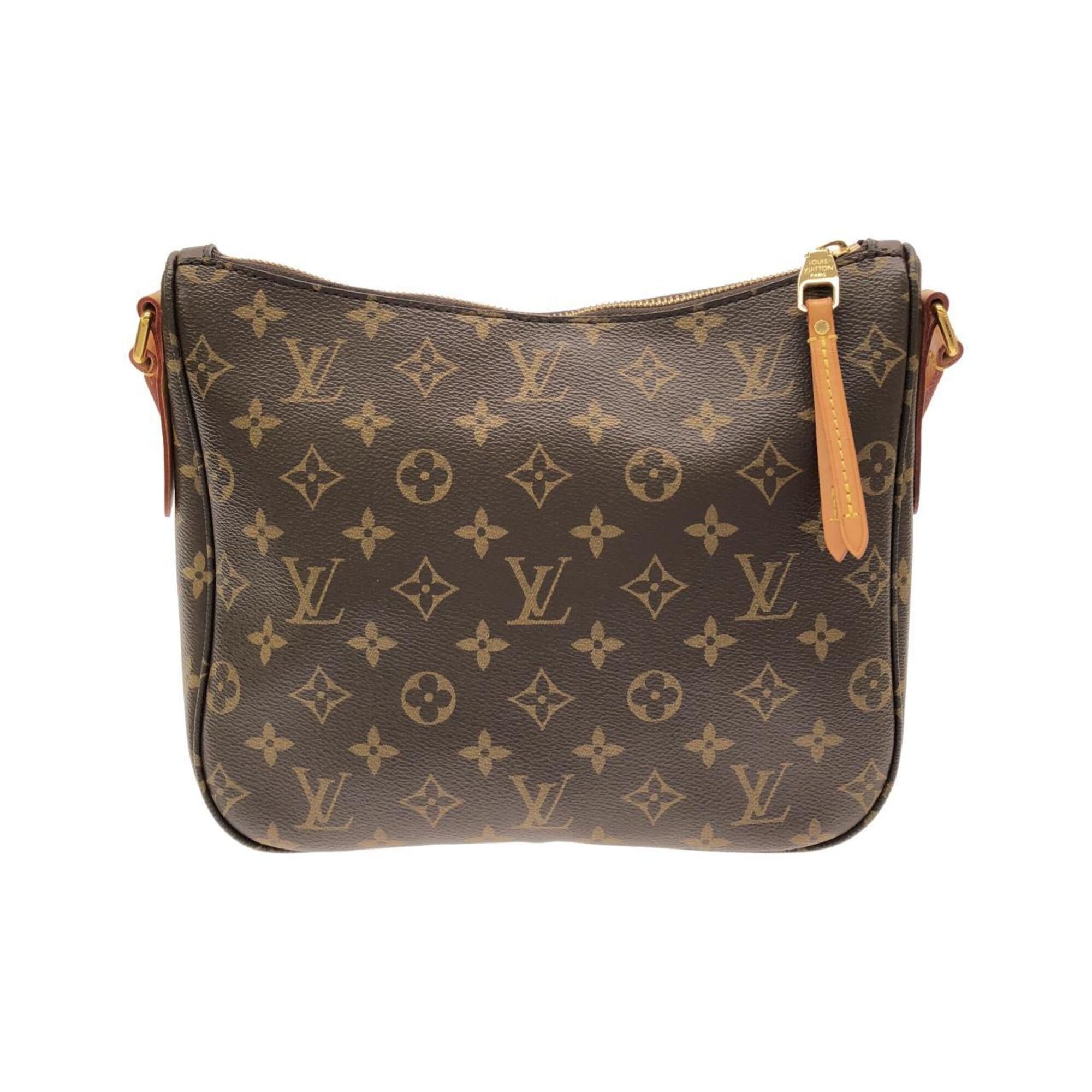 Louis Vuitton Marron Coated Canvas Shoulder Bag (Pre-Owned)