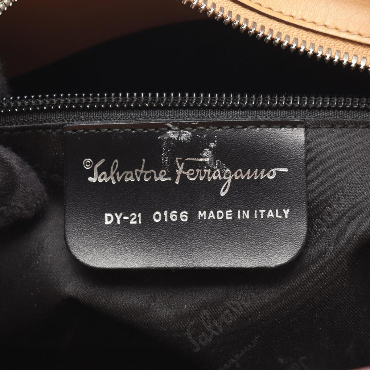 Salvatore Ferragamo Beige Leather Handbag (Pre-Owned)