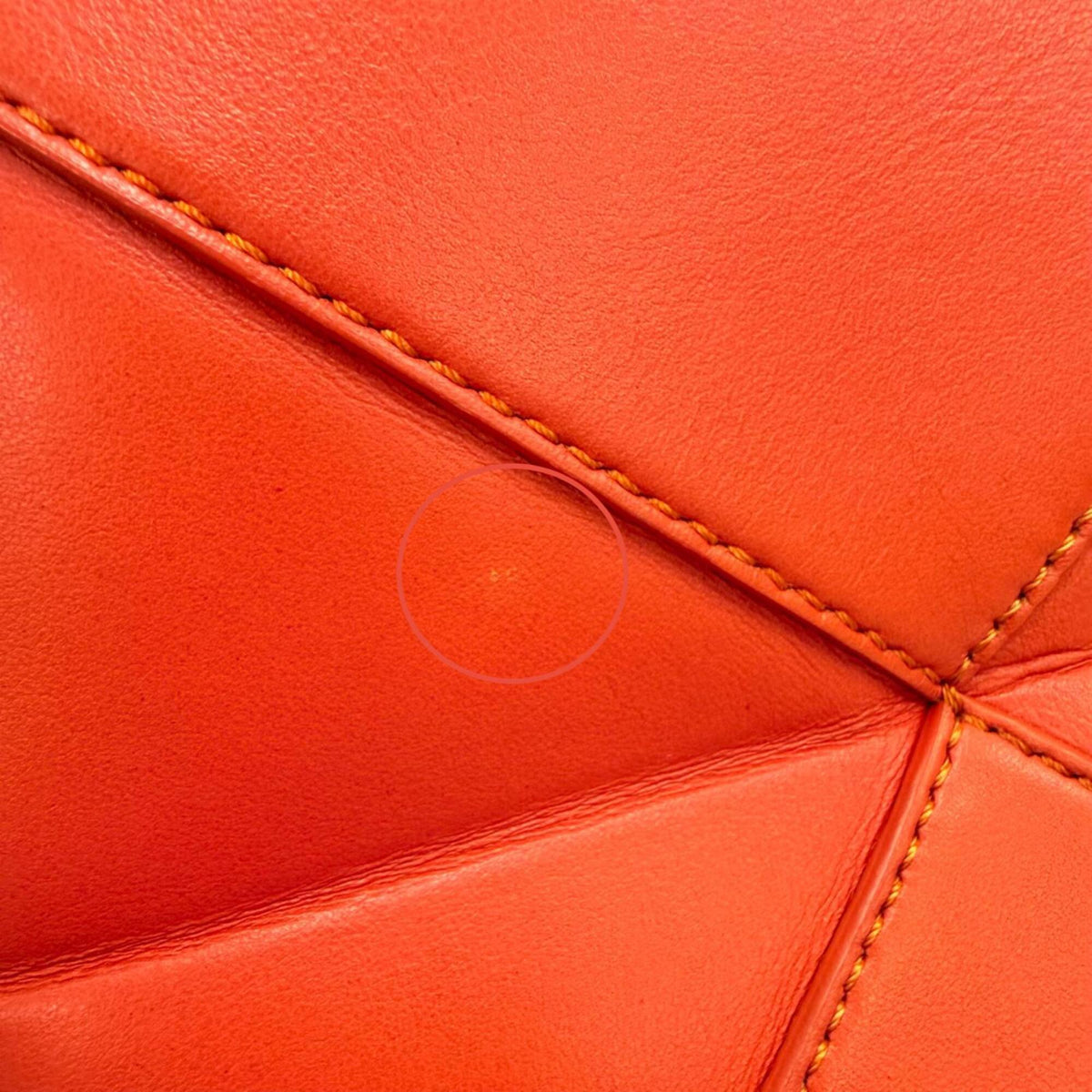 Loewe Red Color Leather Handbag Shoulder Bag (Pre-Owned)