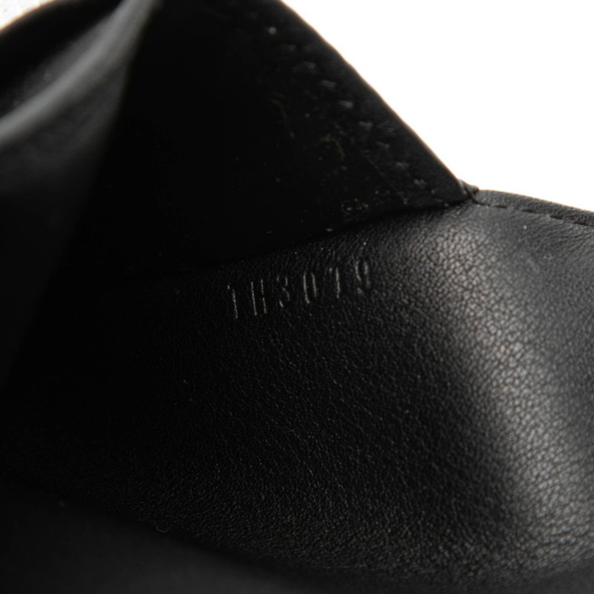 Louis Vuitton Mahina Black Leather Long Wallet (Bi-Fold) (Pre-Owned)