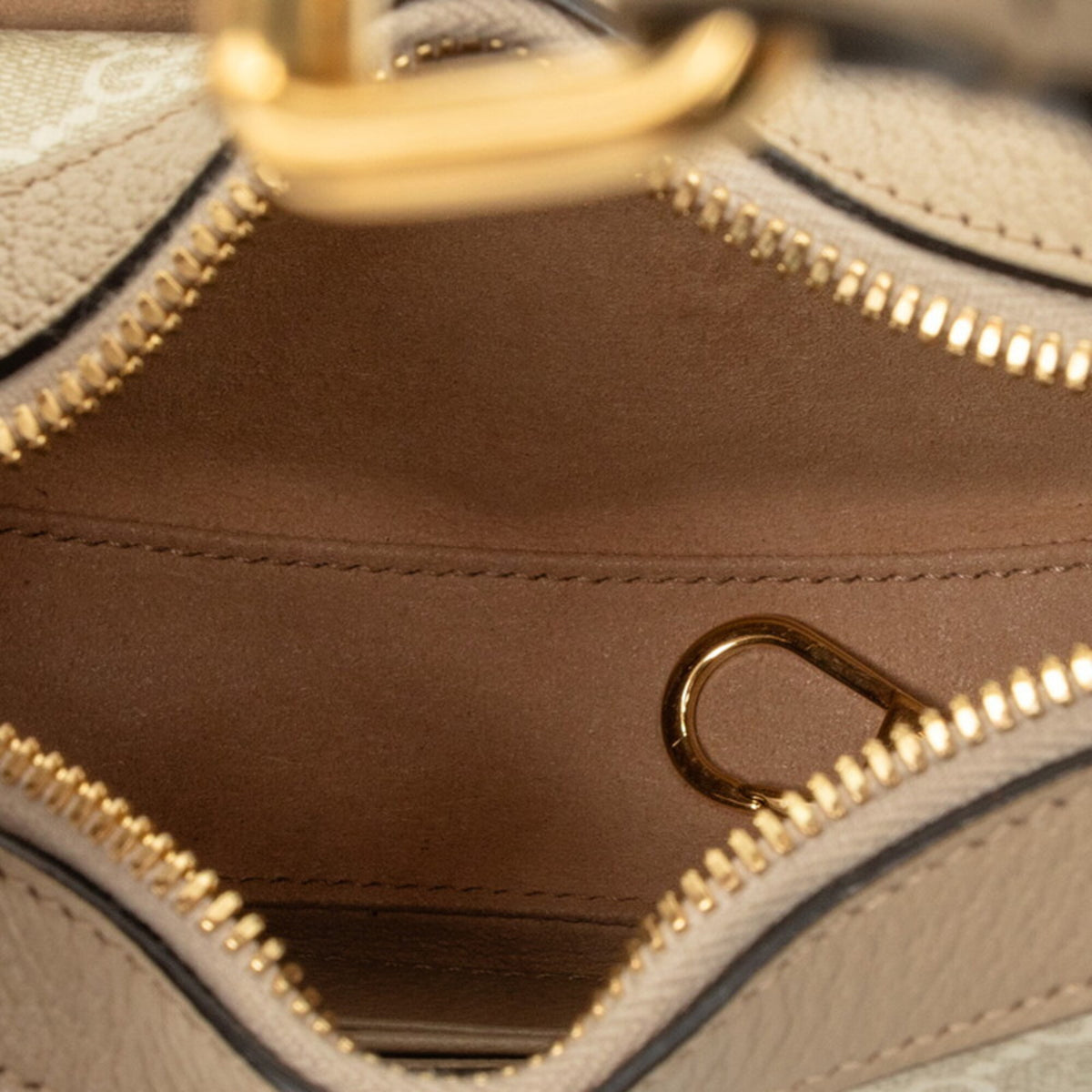Gucci Beige Pvc Leather Handbag Shoulder Bag (Pre-Owned)