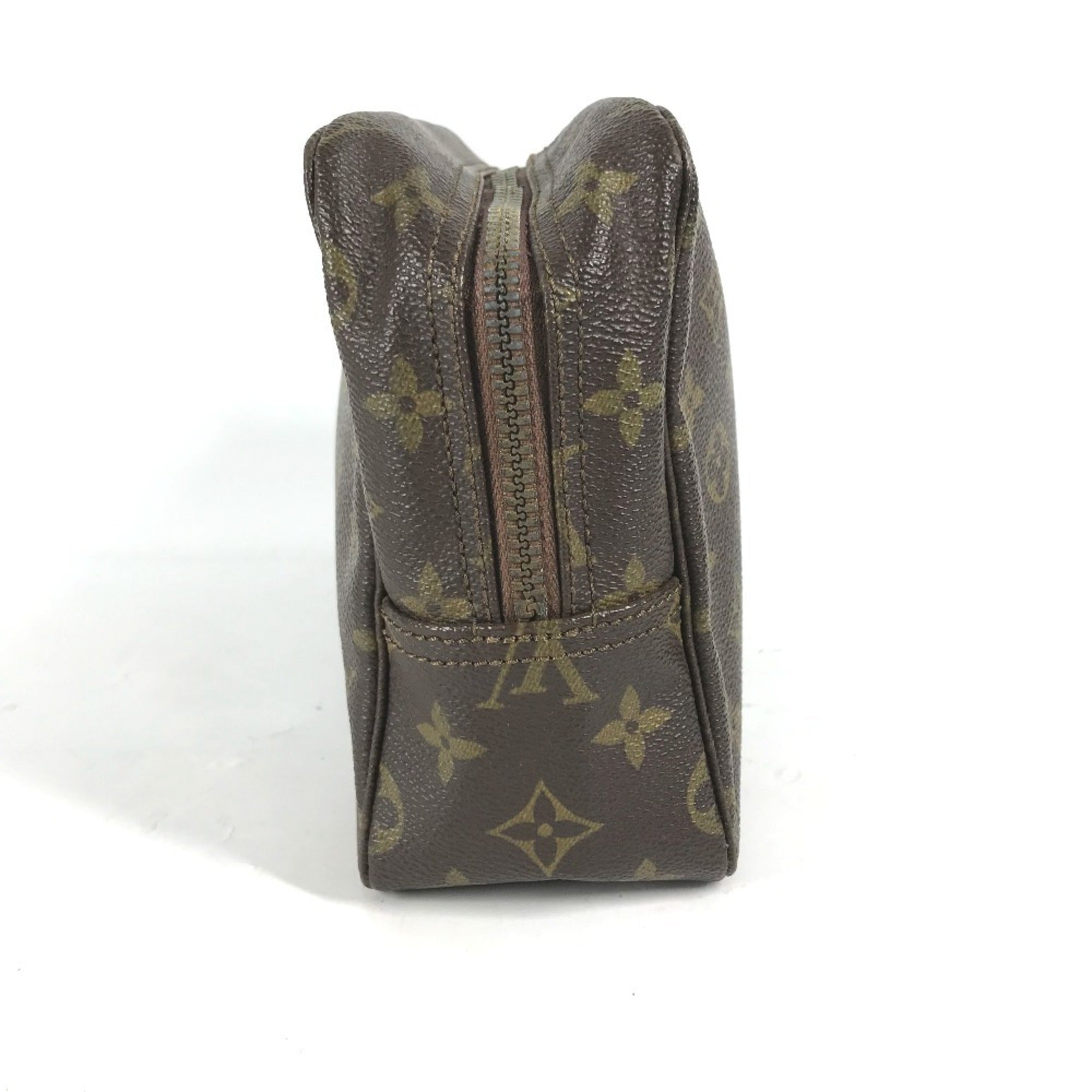 Louis Vuitton Brown Monogram Monogram Pouch (Pre-Owned)