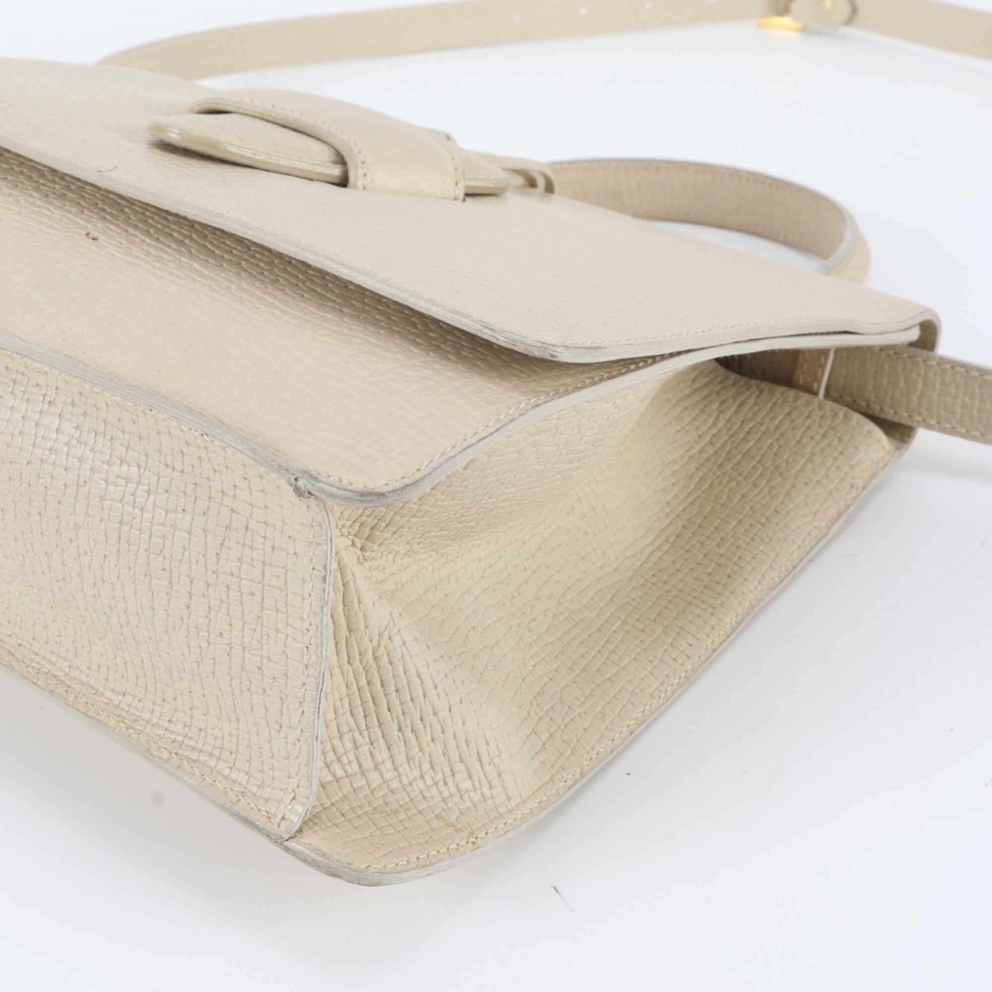 Loewe Barcelona Ivory Leather Handbag Shoulder Bag (Pre-Owned)
