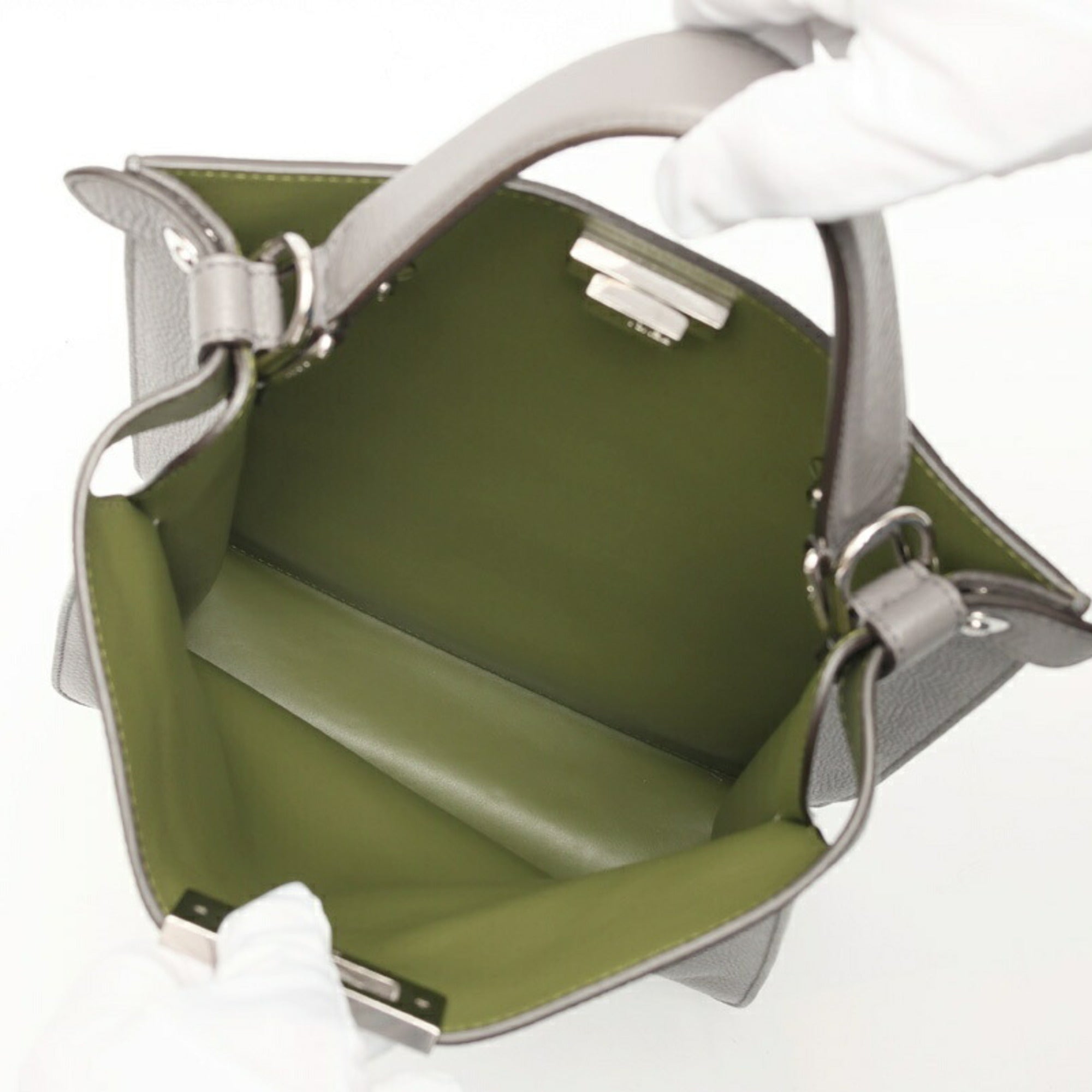 Fendi Peekaboo Gray Shoulder Bag (Pre-Owned)