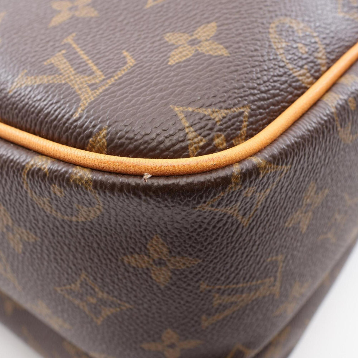 Louis Vuitton Brown Monogram Coated Canvas Handbag Shoulder Bag (Pre-Owned)