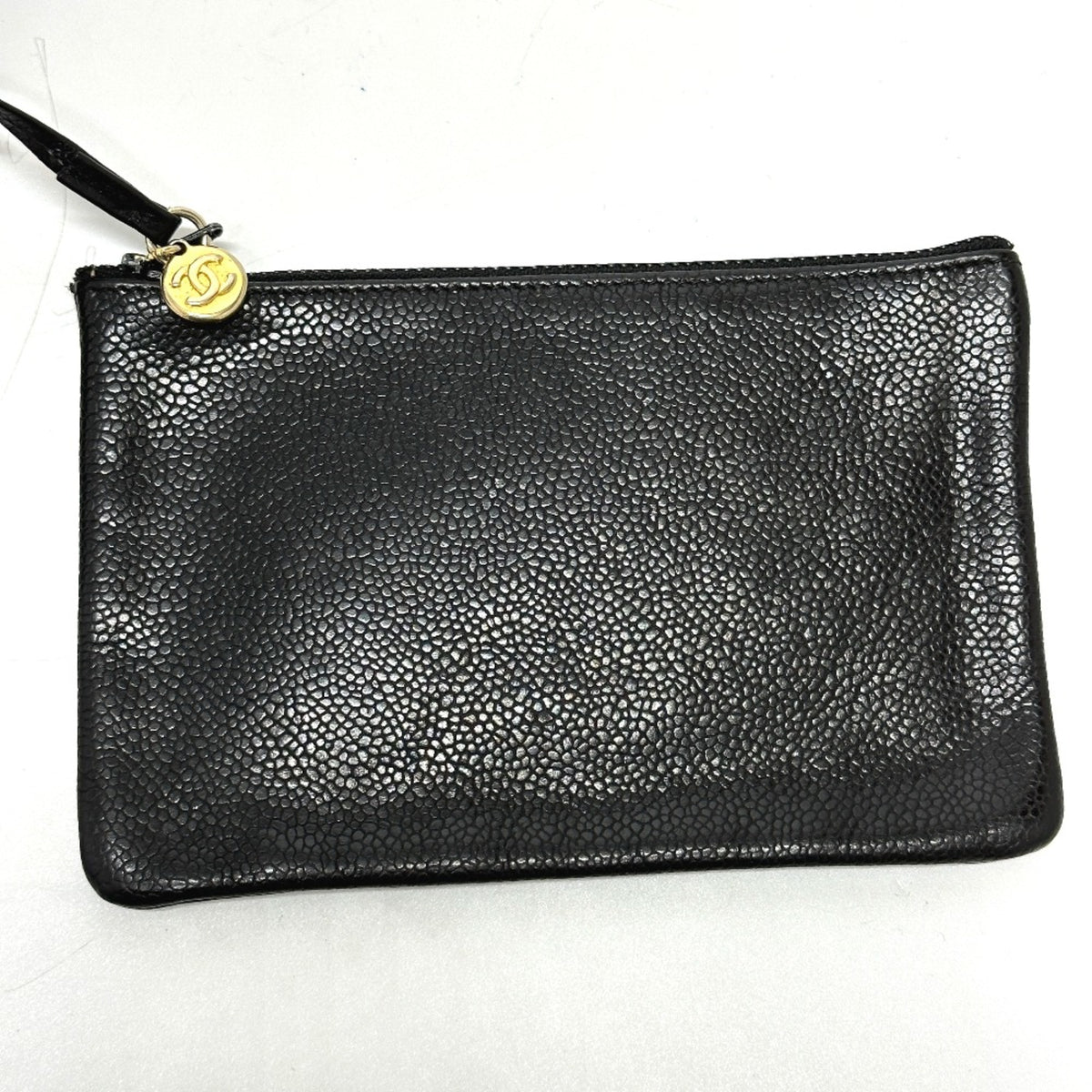 Chanel Black Leather Shoulder Bag (Pre-Owned)
