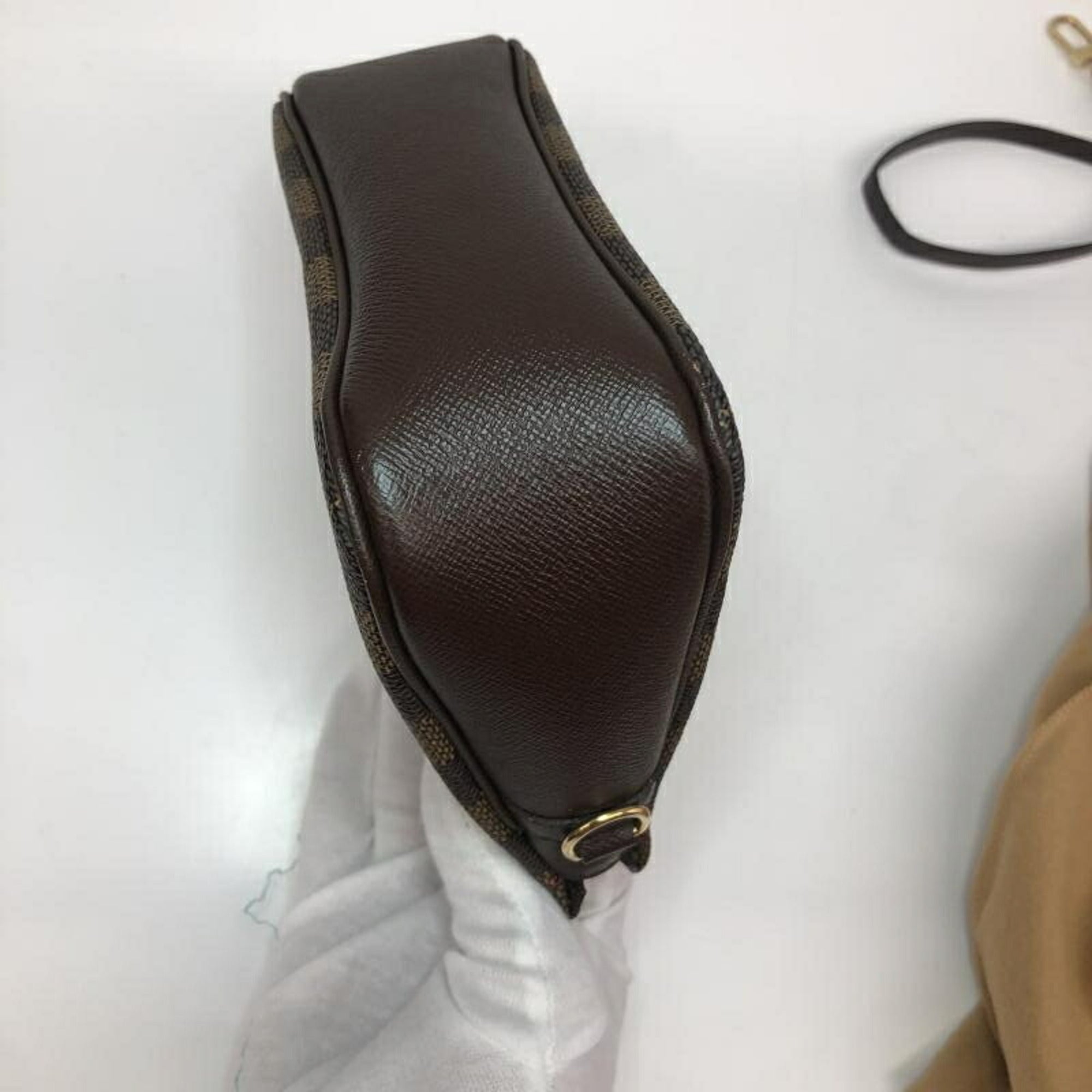 Louis Vuitton Brown Damier Canvas Pouch (Pre-Owned)
