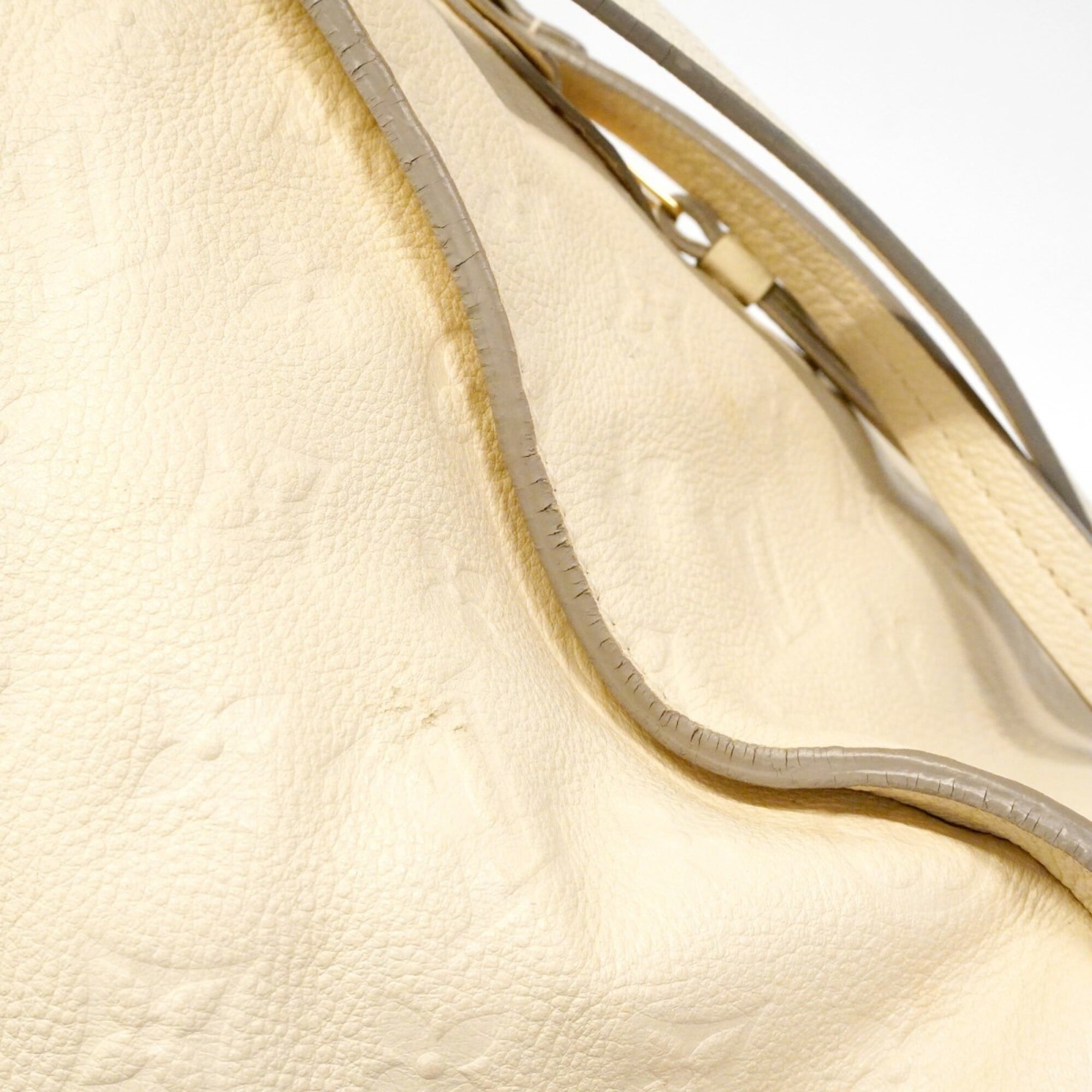 Louis Vuitton Neige Handbag (Pre-Owned)