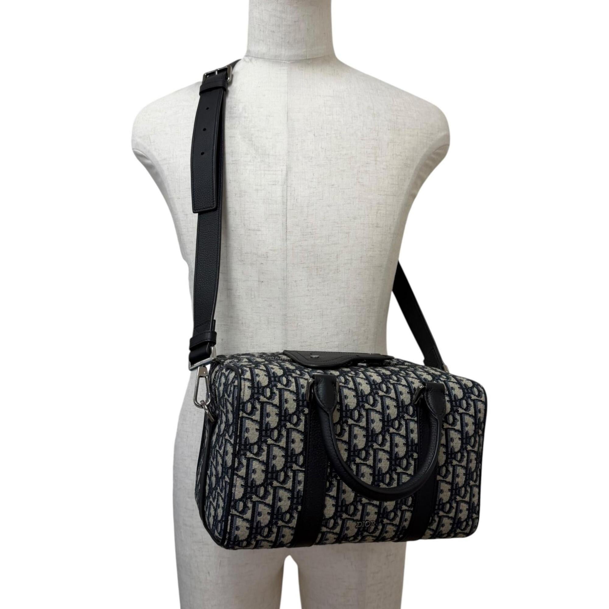 Dior Homme Beige Navy Leather Shoulder Bag (Pre-Owned)