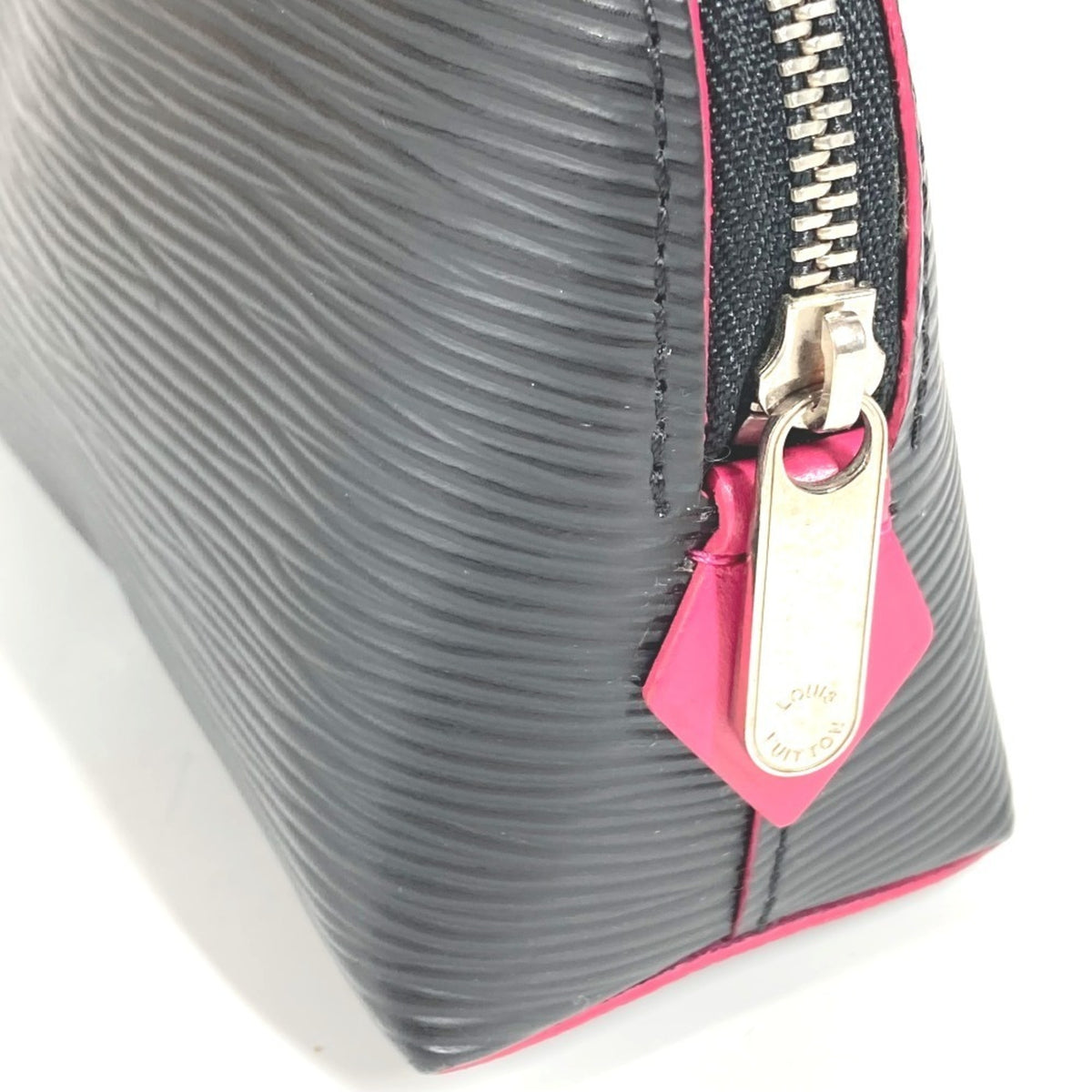 Louis Vuitton Black Noir Pink Epi Leather Pochette Pouch (Pre-Owned)