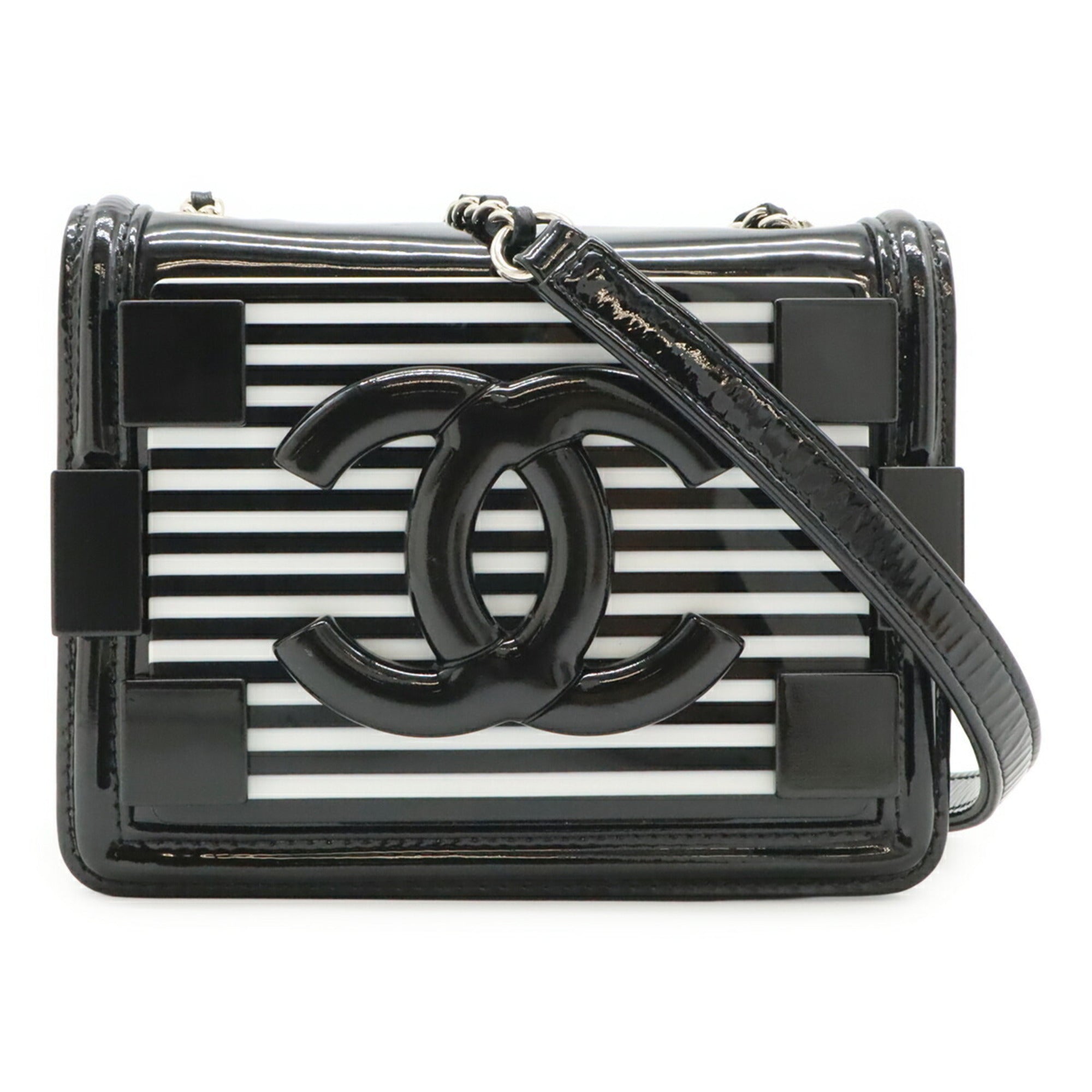 Chanel Black White Plastic Patent Leather Leather Pochette Shoulder Bag (Pre-Owned)