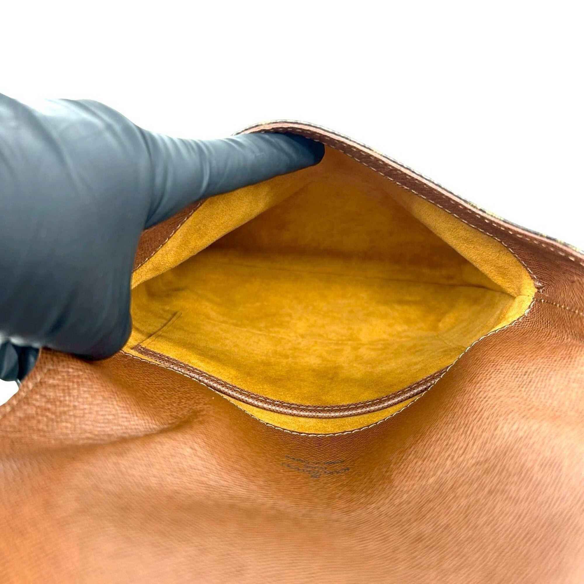 Louis Vuitton Brown Leather Pvc Shoulder Bag (Pre-Owned)