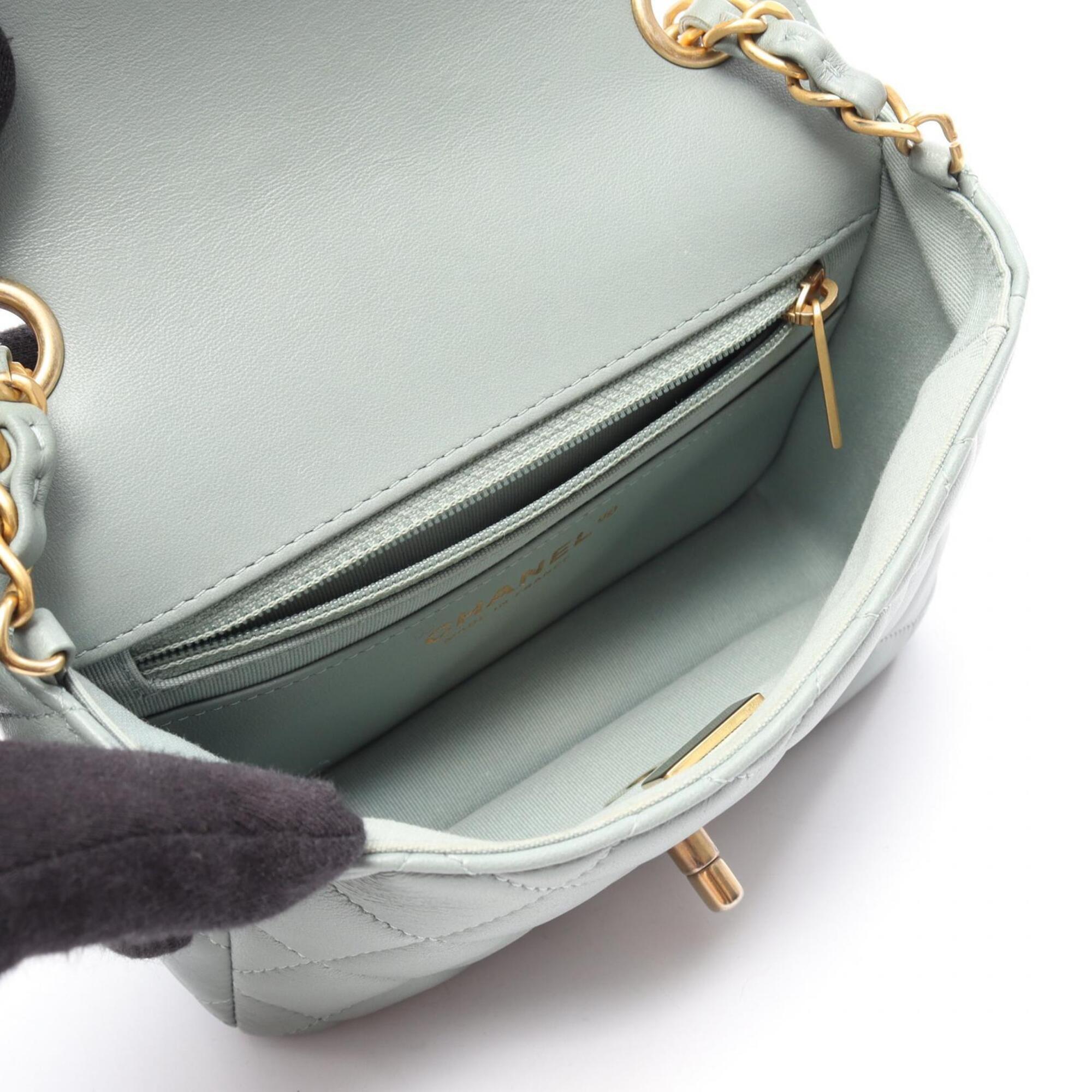 Chanel Green Leather Handbag Shoulder Bag (Pre-Owned)
