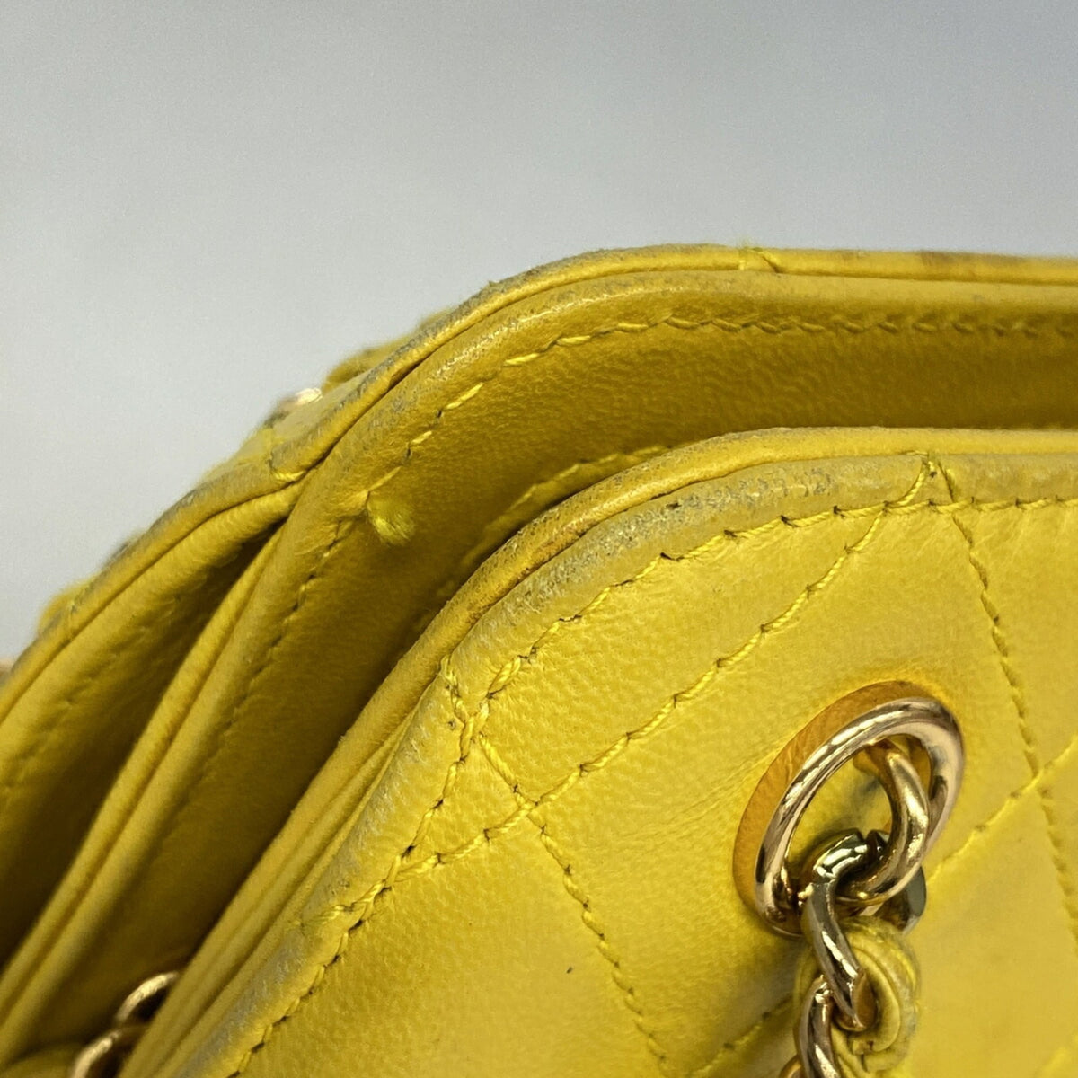 Chanel Yellow Leather Handbag (Pre-Owned)