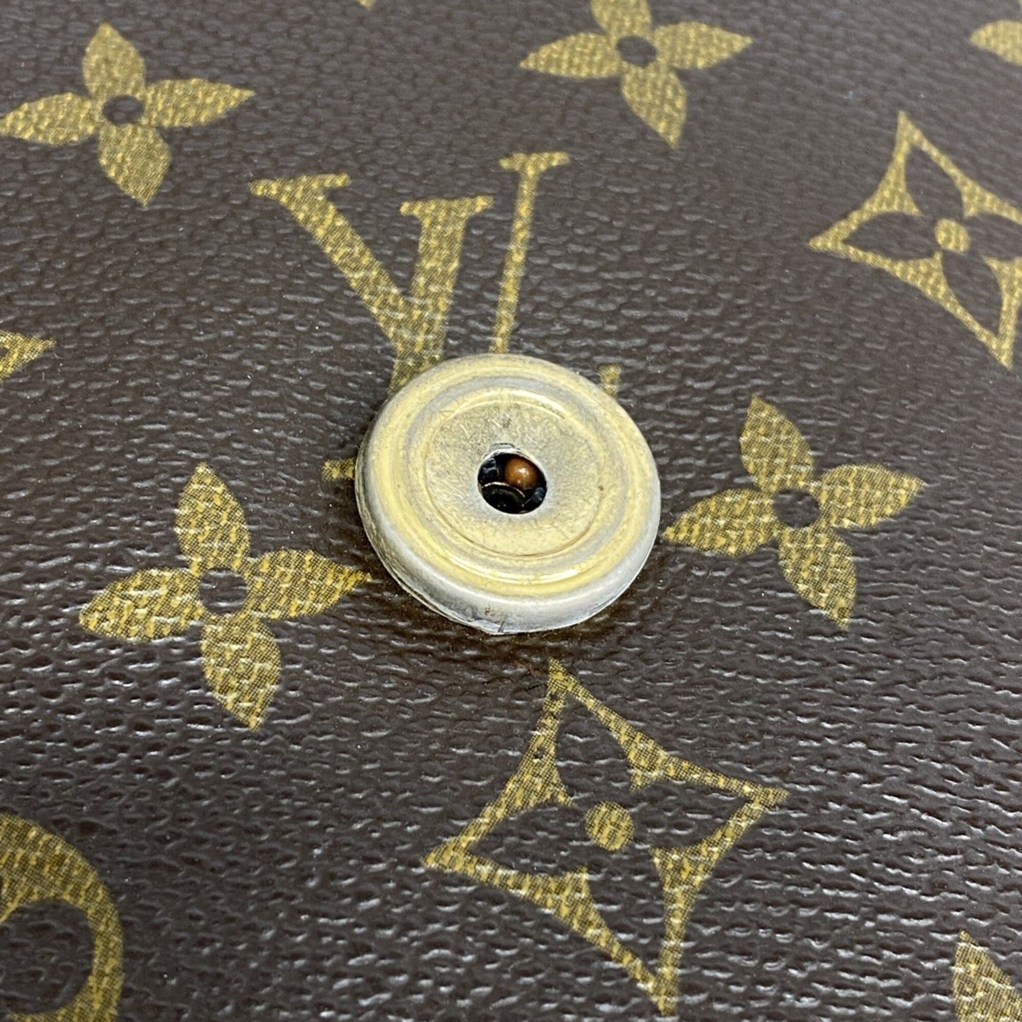 Louis Vuitton Brown Shoulder Bag (Pre-Owned)