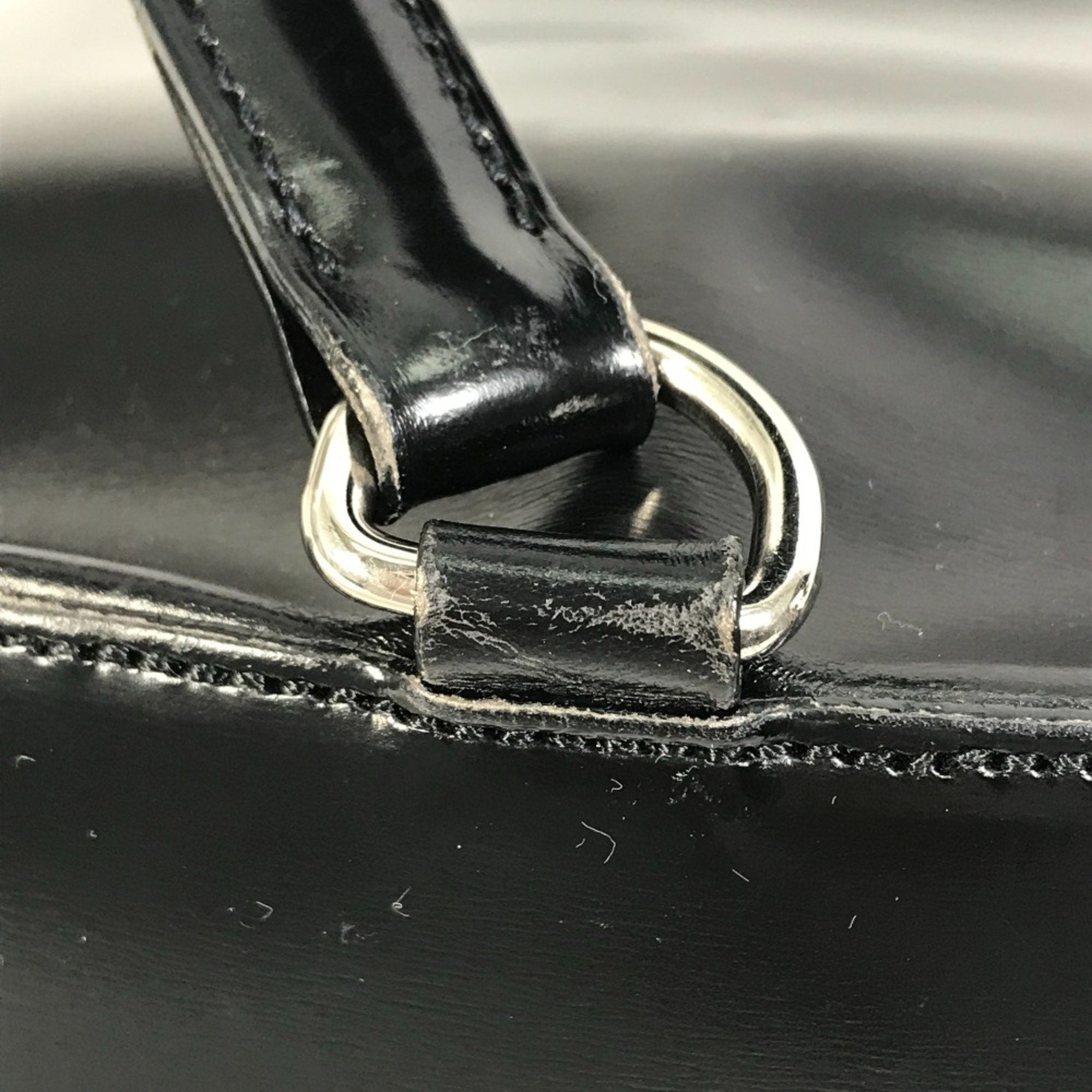 Cartier Black Leather Shoulder Bag (Pre-Owned)