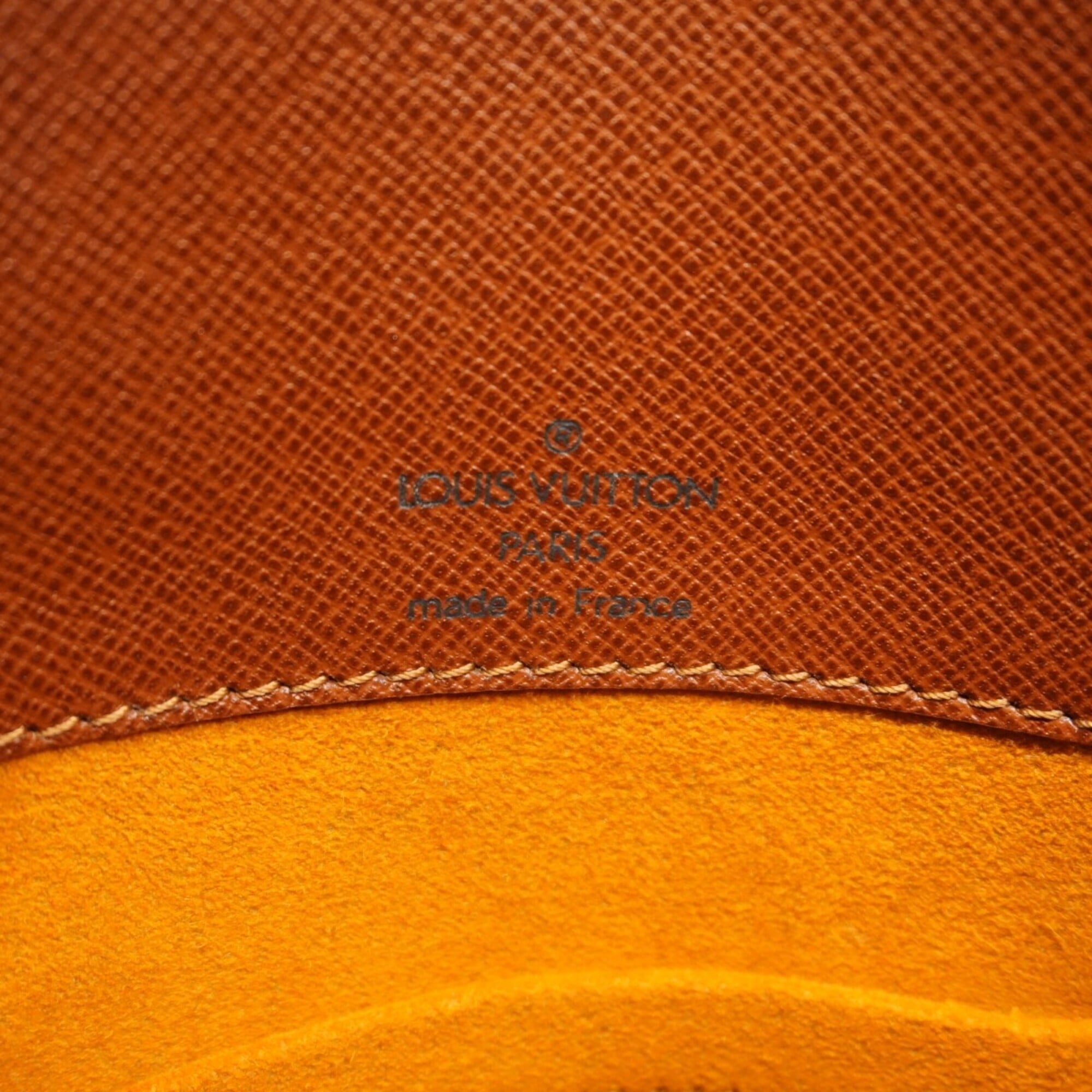 Louis Vuitton Brown Shoulder Bag (Pre-Owned)