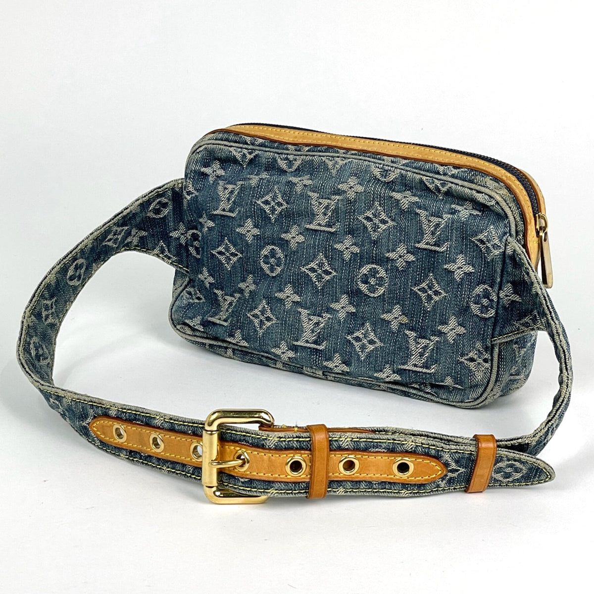 Louis Vuitton Blue Monogram Denim Sling Bag (Pre-Owned)