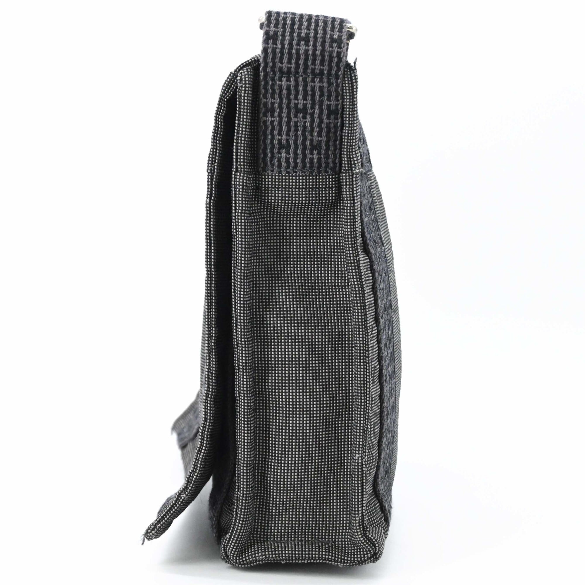 Hermes Her Line Gray Nylon Canvas Shoulder Bag (Pre-Owned)