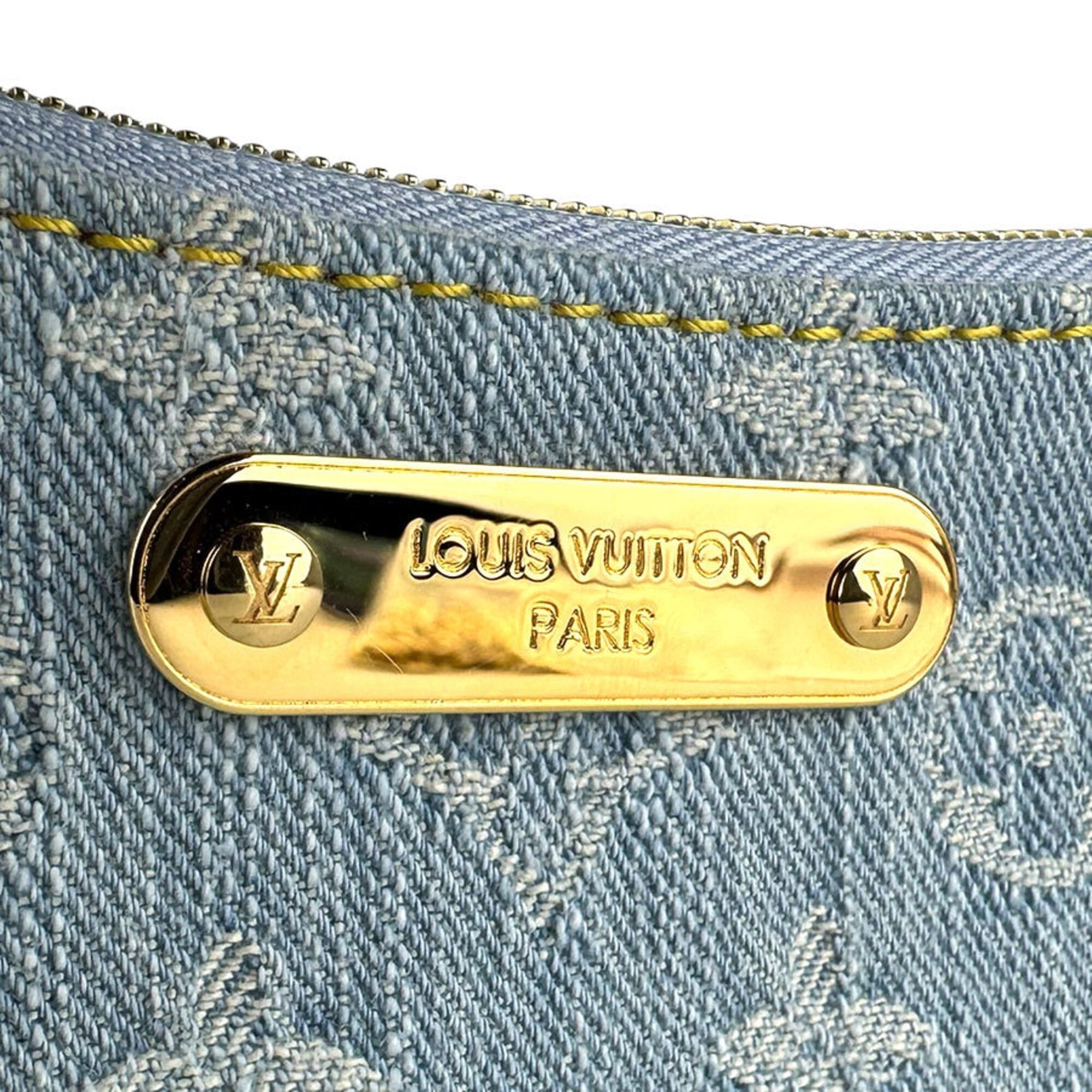 Louis Vuitton Blue Monogram Denim Pochette Shoulder Bag (Pre-Owned)