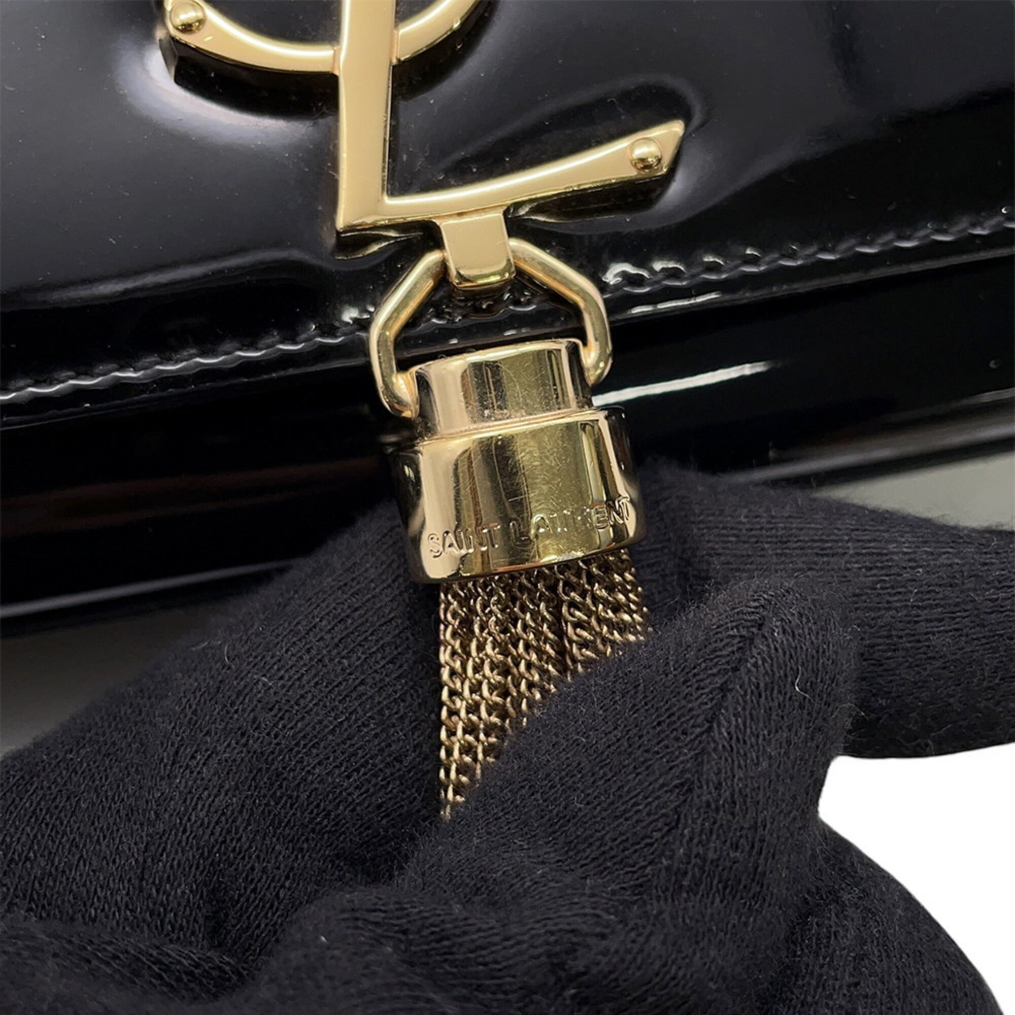 Yves Saint Laurent Black Patent Leather Handbag Shoulder Bag (Pre-Owned)