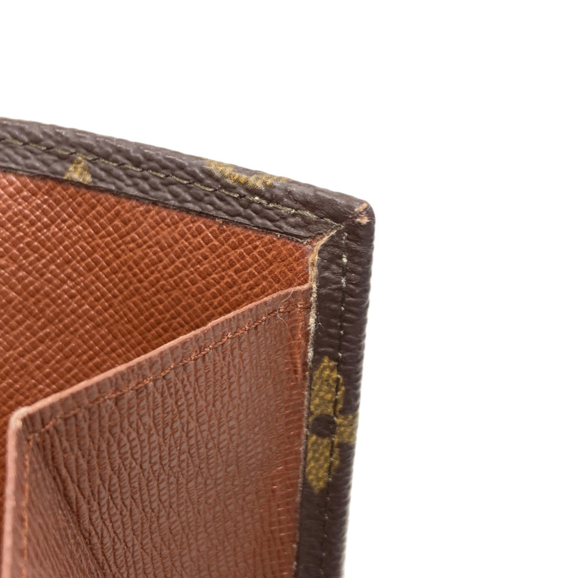 Louis Vuitton Monogram Monogram Canvas Wallet (Bi-Fold) (Pre-Owned)
