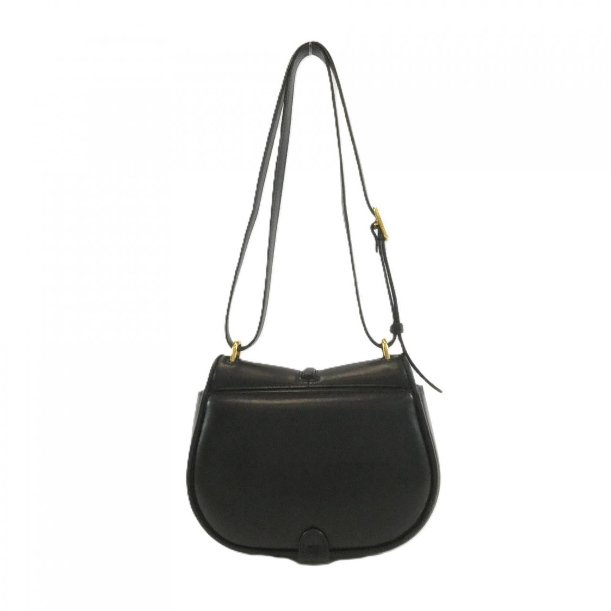 Fendi Gold Leather Shoulder Bag (Pre-Owned)