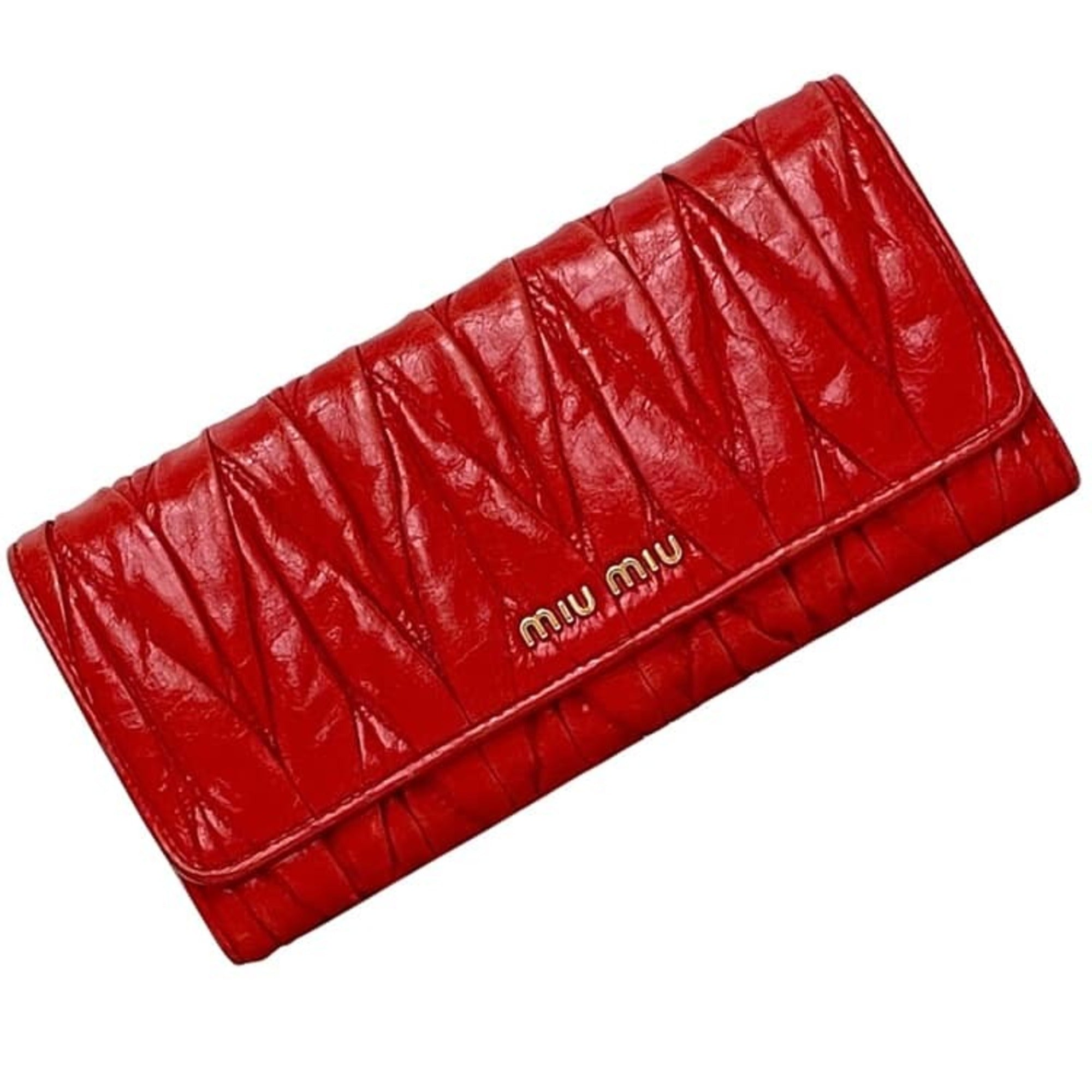 Miu Miu Matelasse Red Color Leather Long Wallet (Bi-Fold) (Pre-Owned)