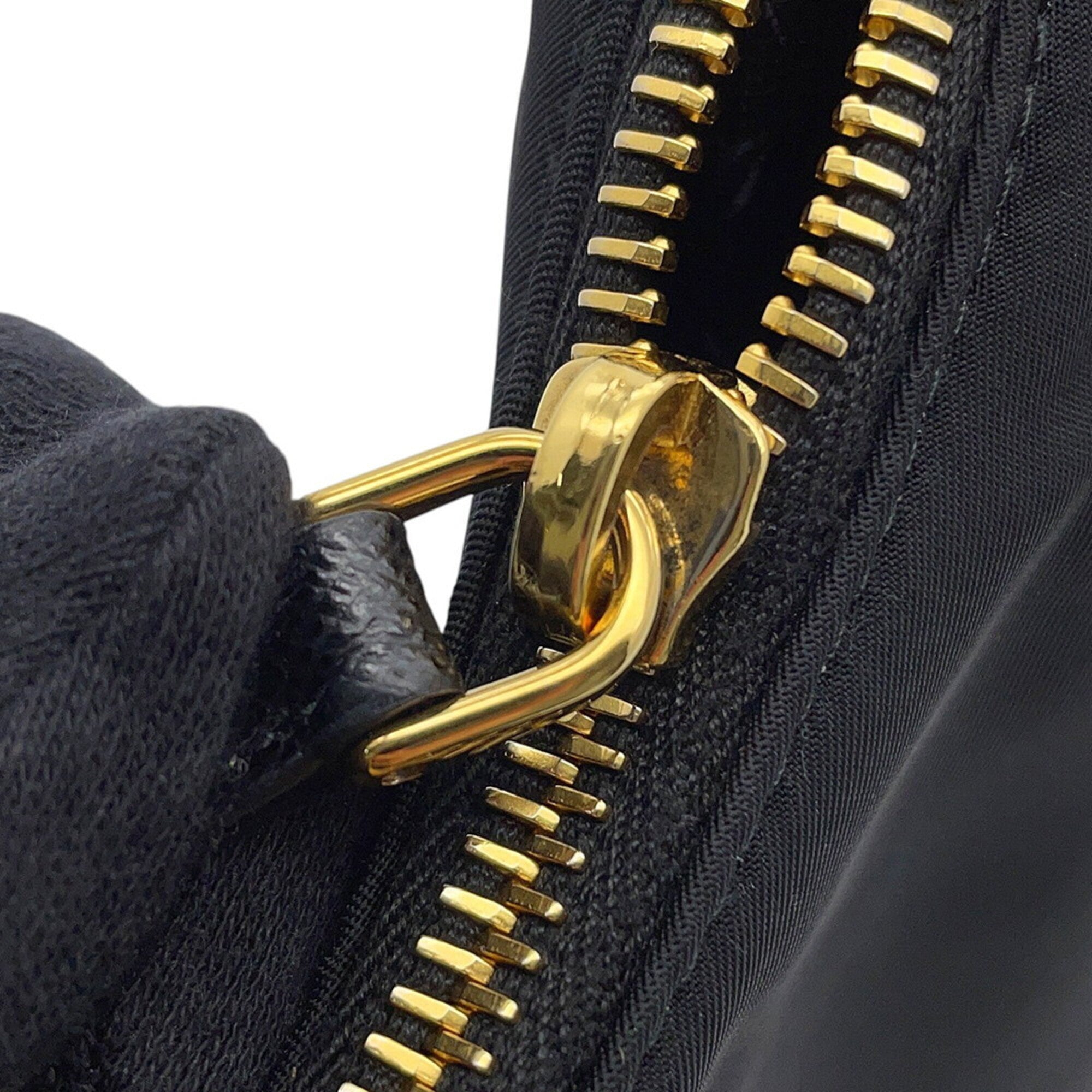 Prada Black Nylon Handbag Shoulder Bag (Pre-Owned)