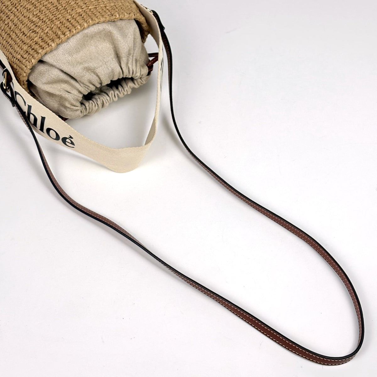 Chloé Beige Canvas Paper Basket Handbag (Pre-Owned)