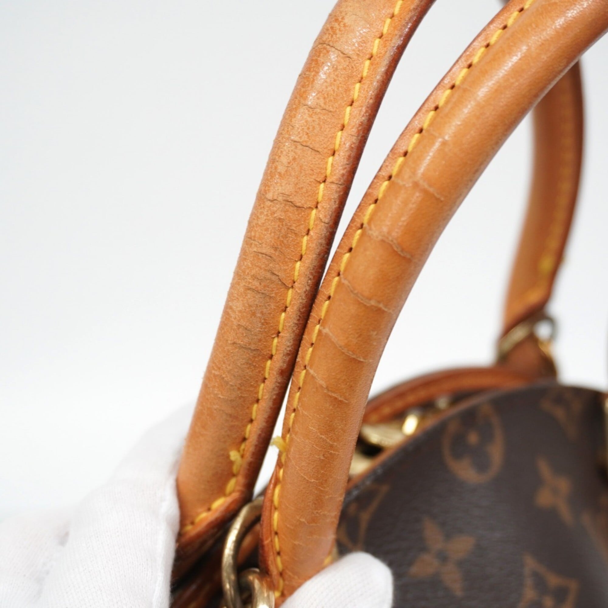 Louis Vuitton Brown Handbag (Pre-Owned)