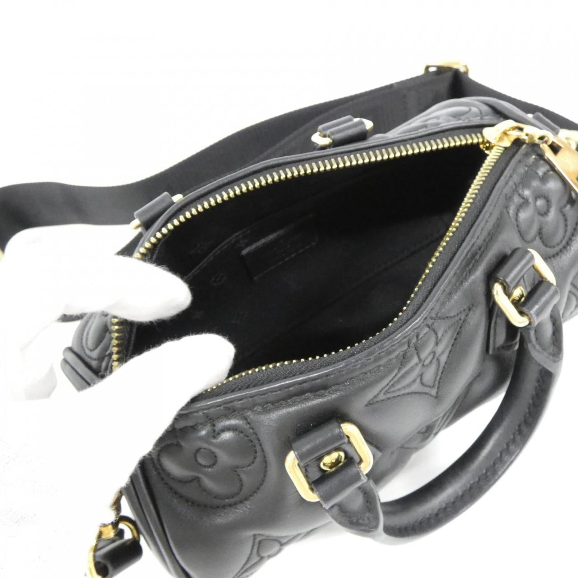 Louis Vuitton Black Leather Shoulder Bag (Pre-Owned)
