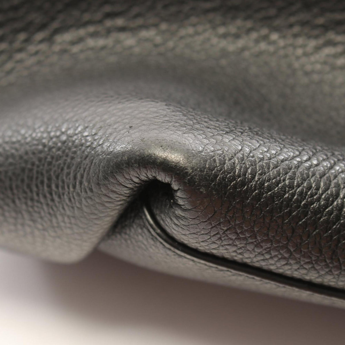 Saint Laurent Black Leather Handbag Pouch Tote Bag (Pre-Owned)