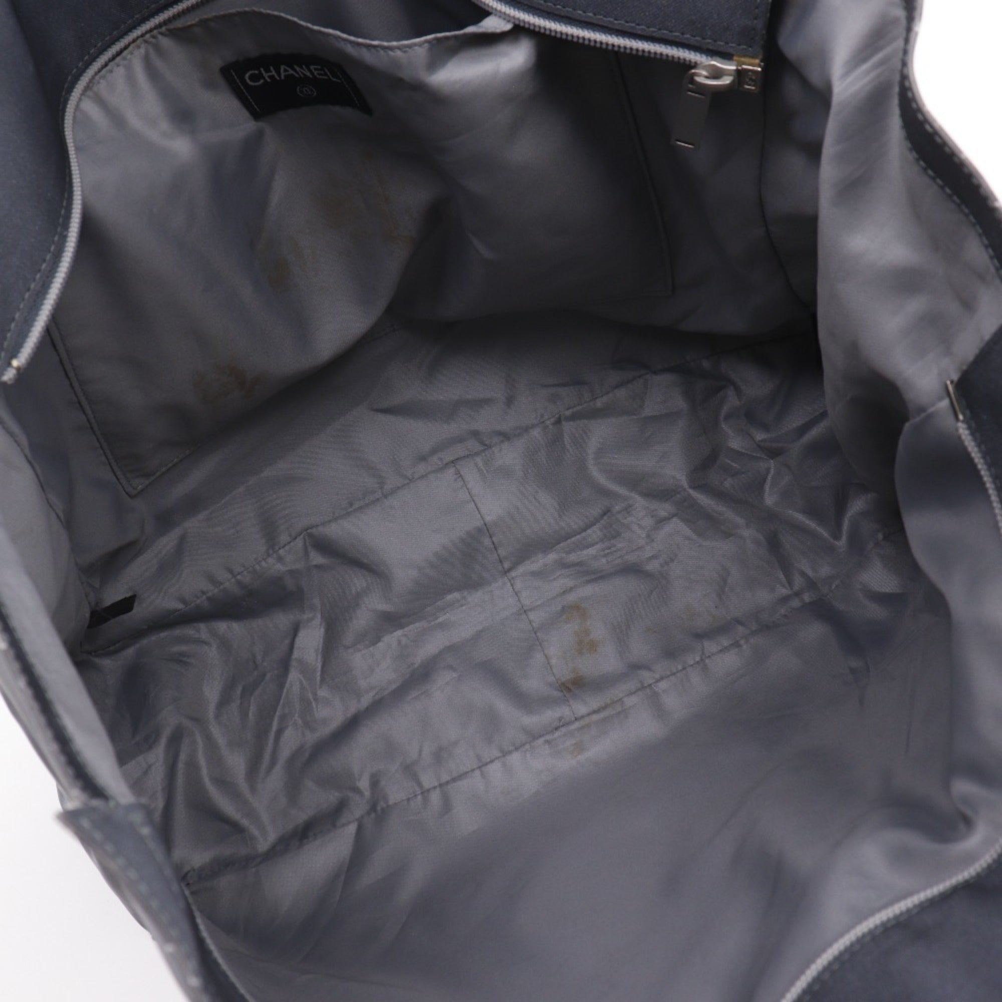 Chanel Sport Gray Nylon Tote Bag (Pre-Owned)