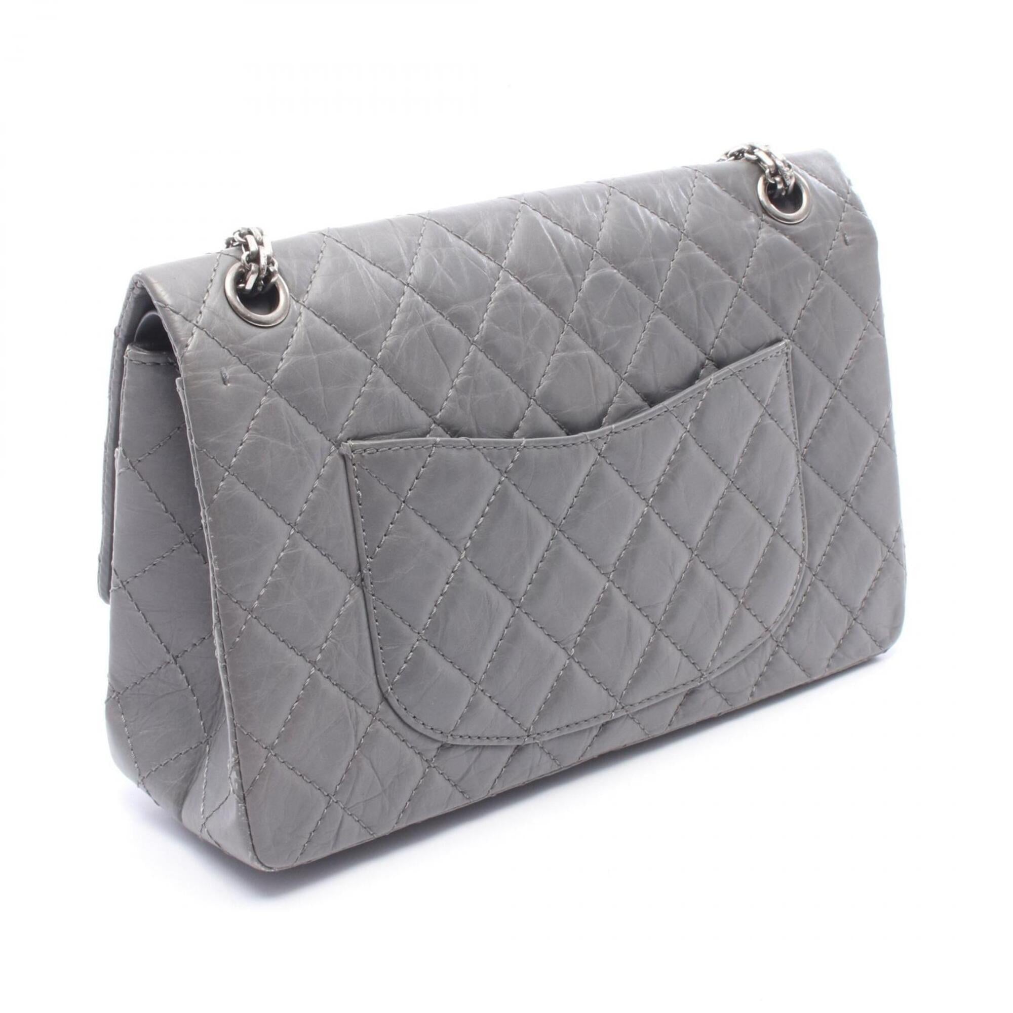 Chanel Gray Leather Handbag Shoulder Bag (Pre-Owned)