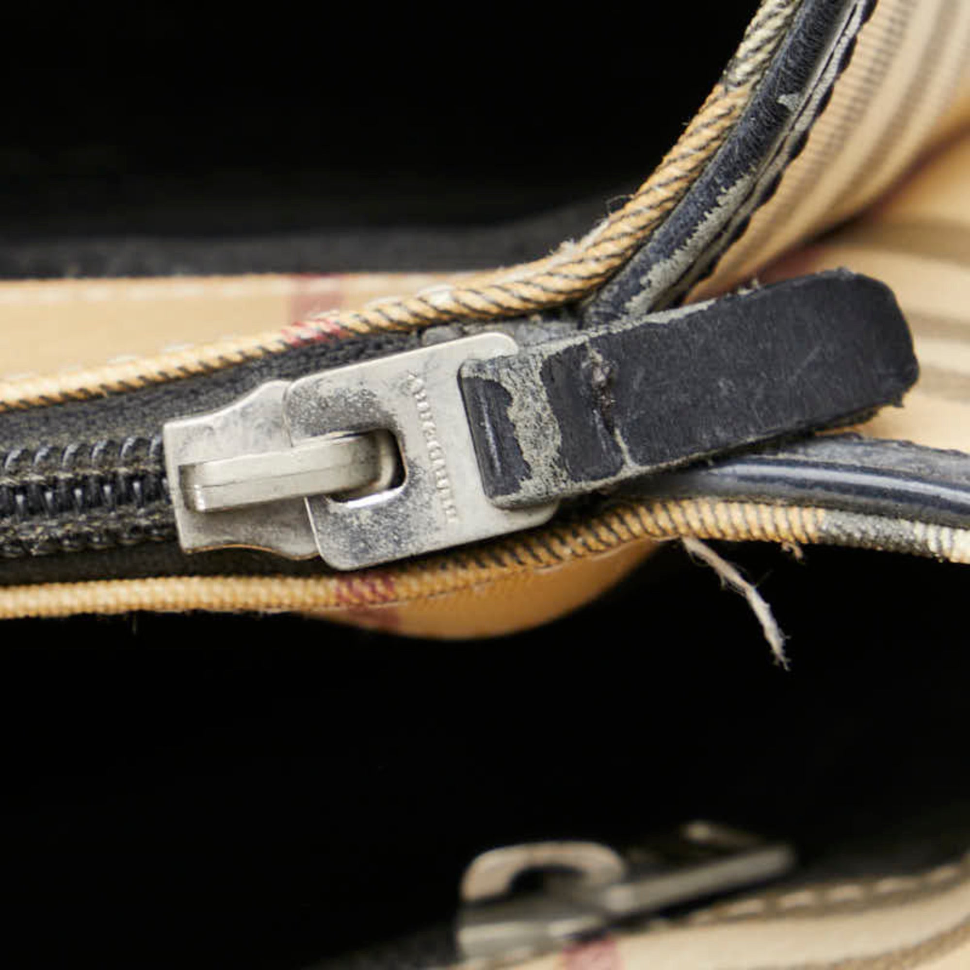 Burberry Beige Black Canvas Leather Handbag (Pre-Owned)