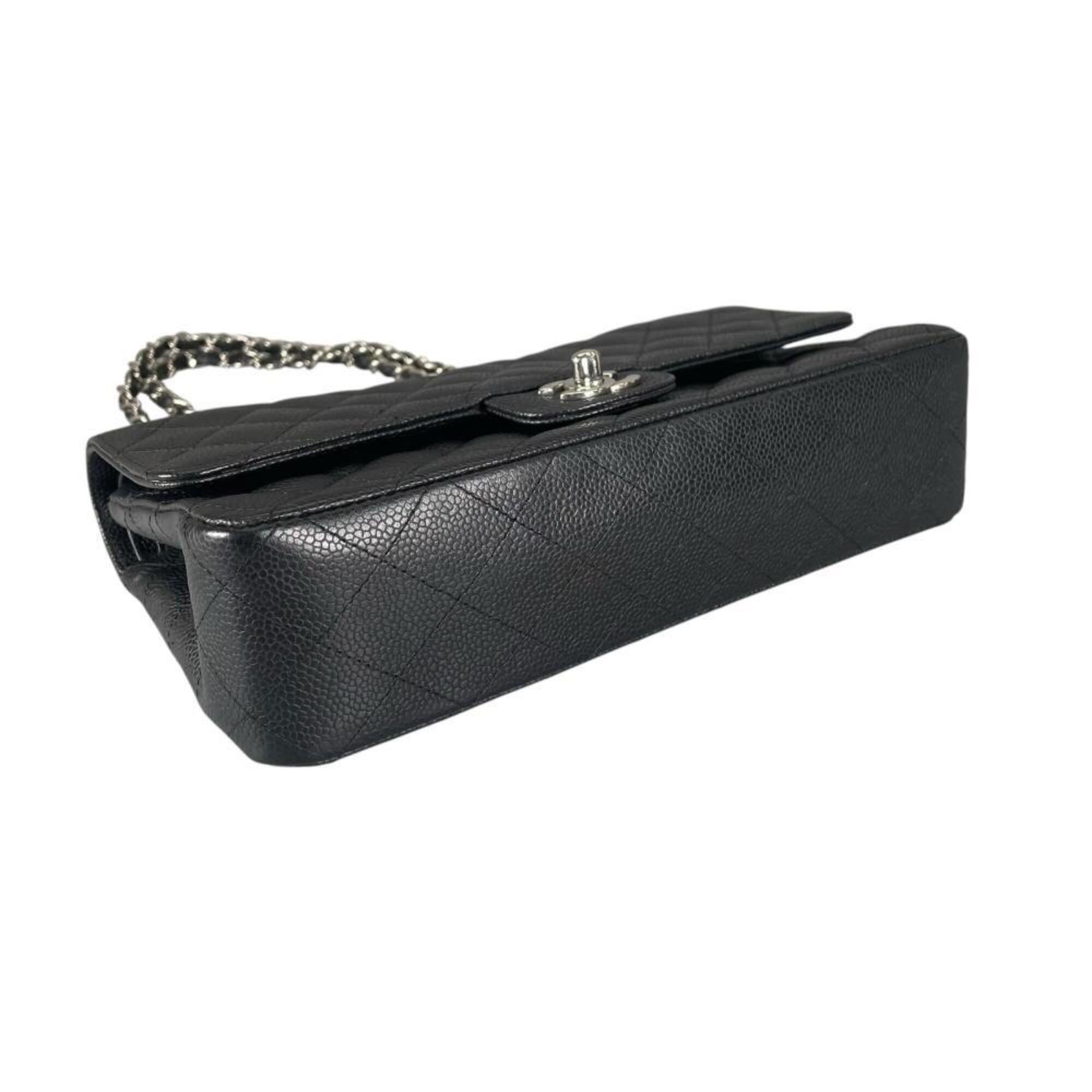 Chanel Matelasse Black Grained Calfskin Shoulder Bag (Pre-Owned)