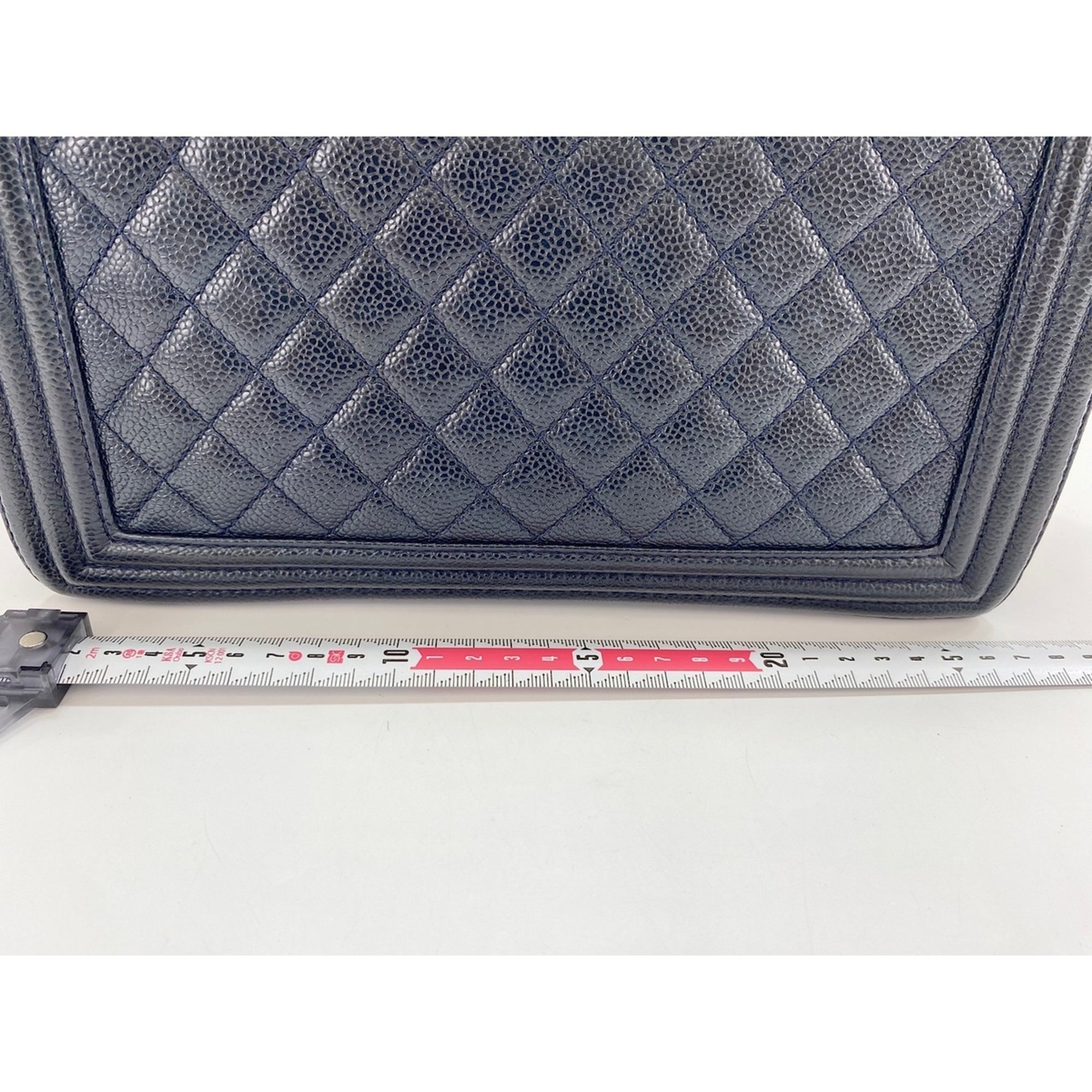Chanel Navy Shoulder Bag (Pre-Owned)