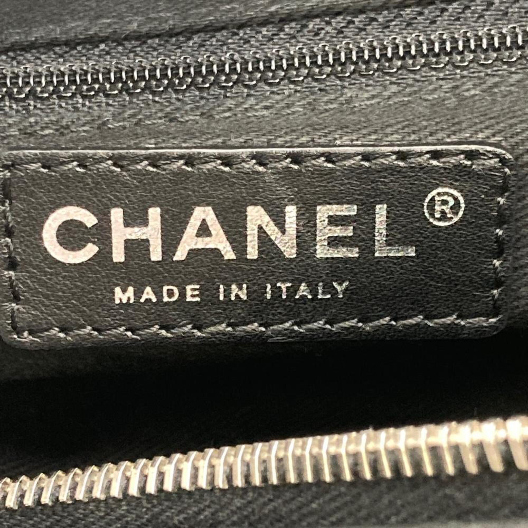 Chanel Black Leather Boston Bag Handbag (Pre-Owned)