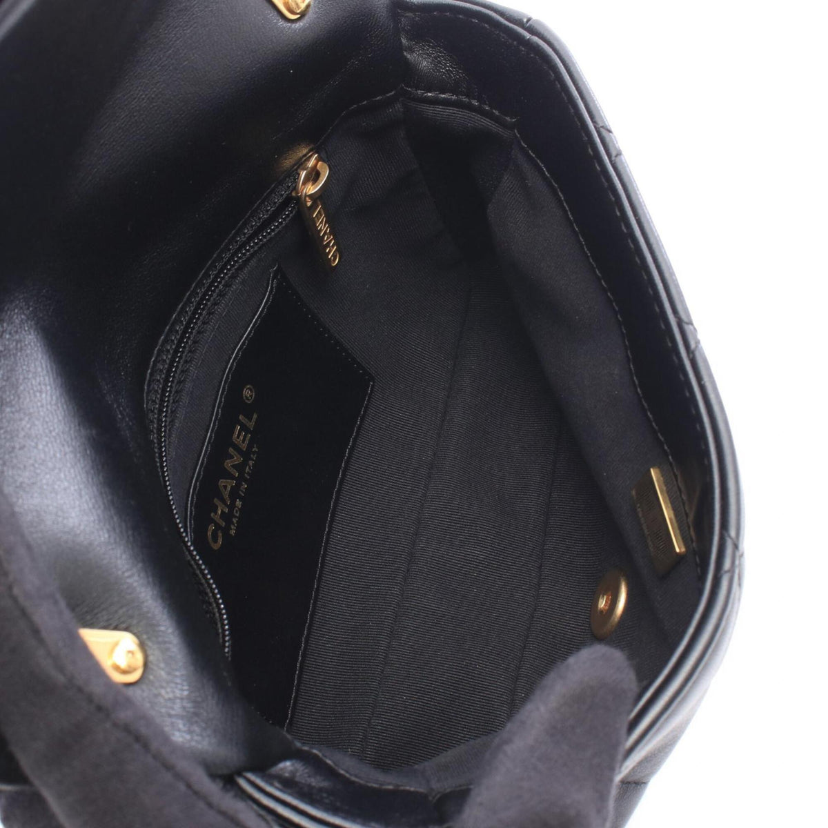 Chanel Black Leather Handbag Shoulder Bag (Pre-Owned)