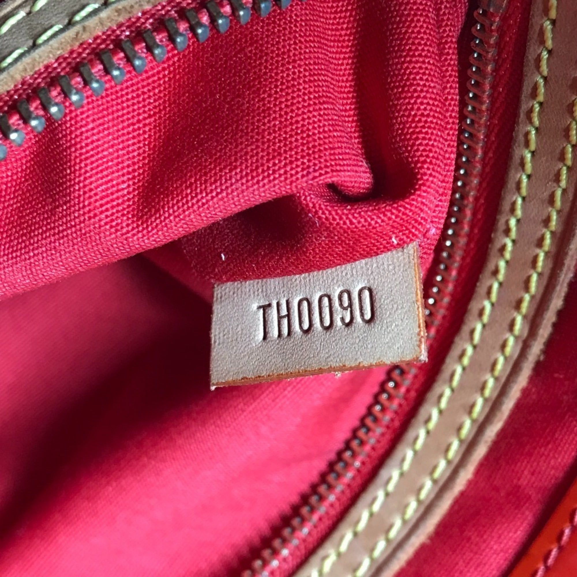 Louis Vuitton Red Color Rouge Monogram Vernis Shoulder Bag Tote Bag (Pre-Owned)