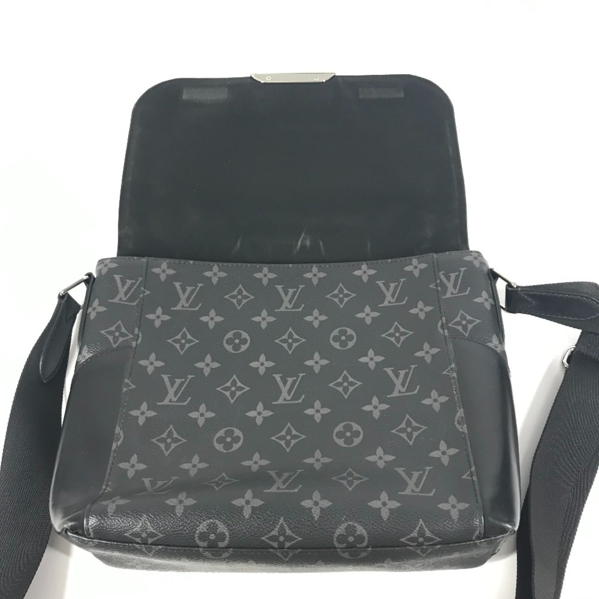 Louis Vuitton Black Monogram Eclipse Monogram Eclipse Messenger Bag Shoulder Bag (Pre-Owned)