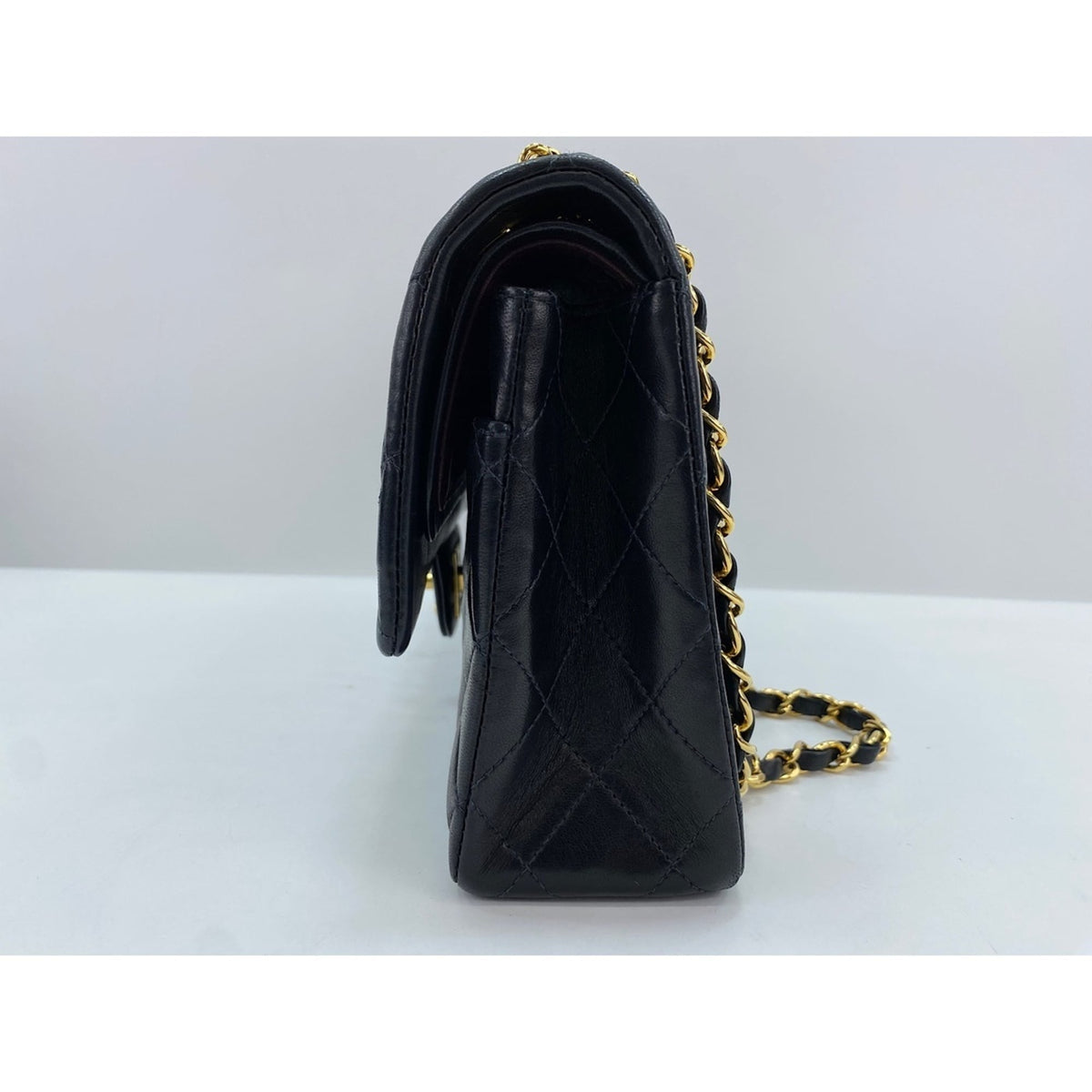 Chanel Matelasse Black Shoulder Bag (Pre-Owned)