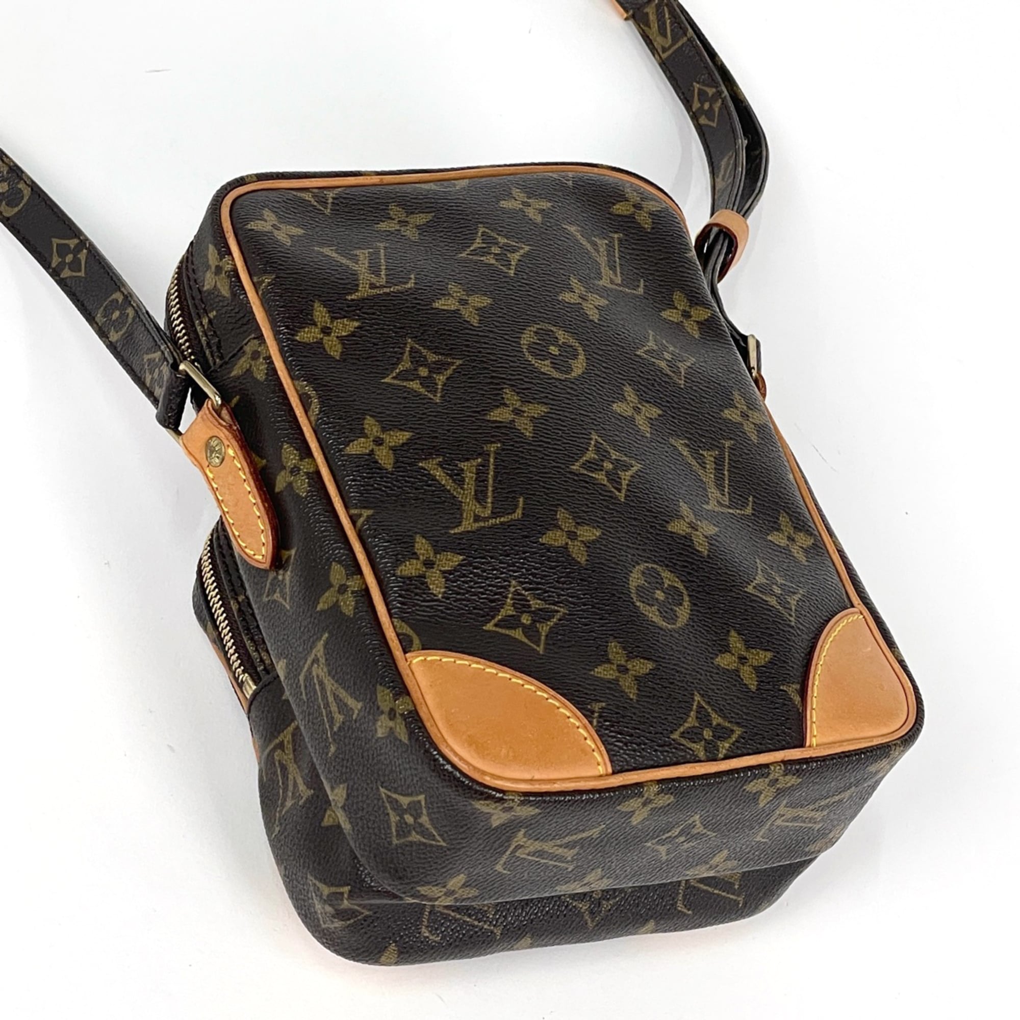 Louis Vuitton Brown Monogram Shoulder Bag (Pre-Owned)