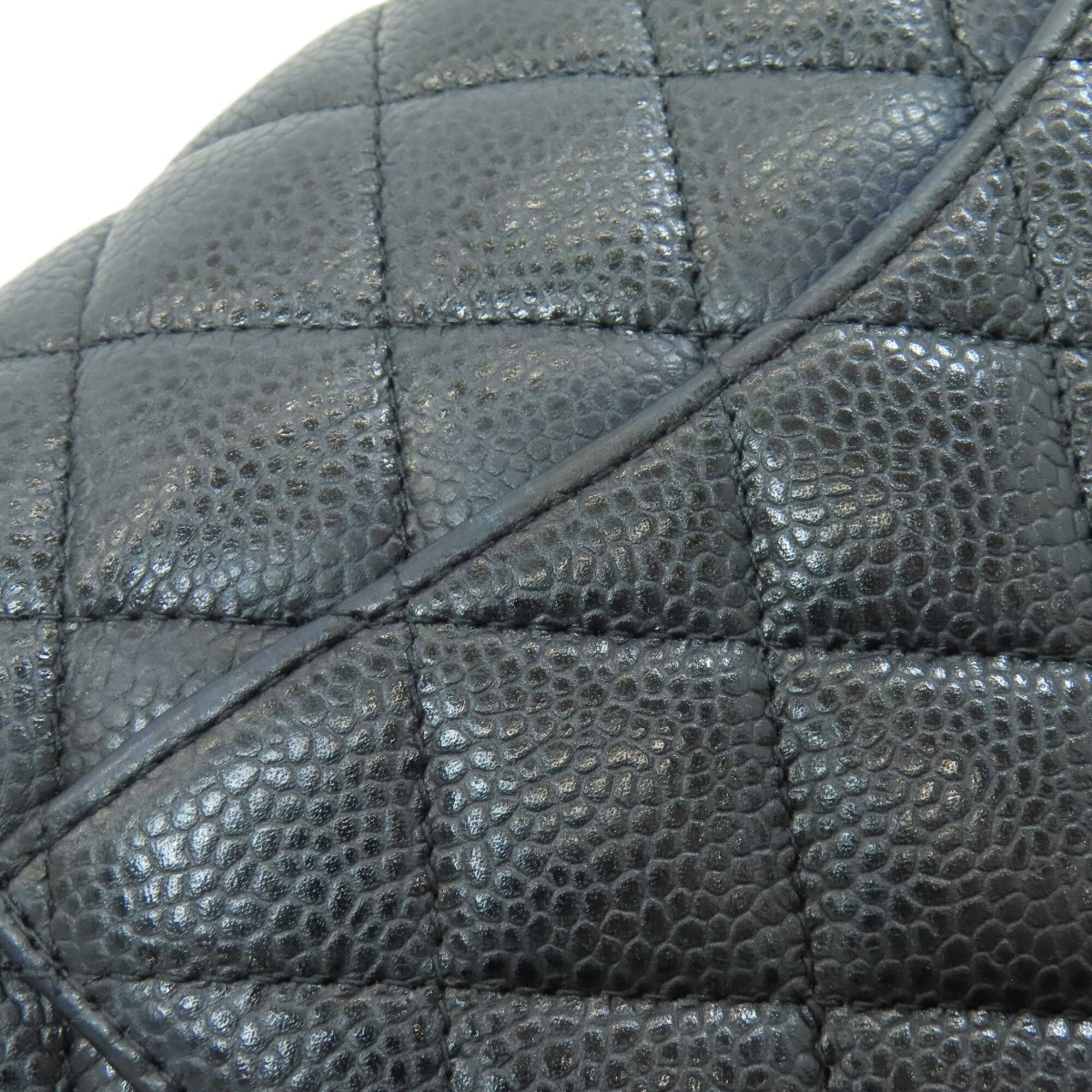 Chanel Black Leather Shoulder Bag (Pre-Owned)