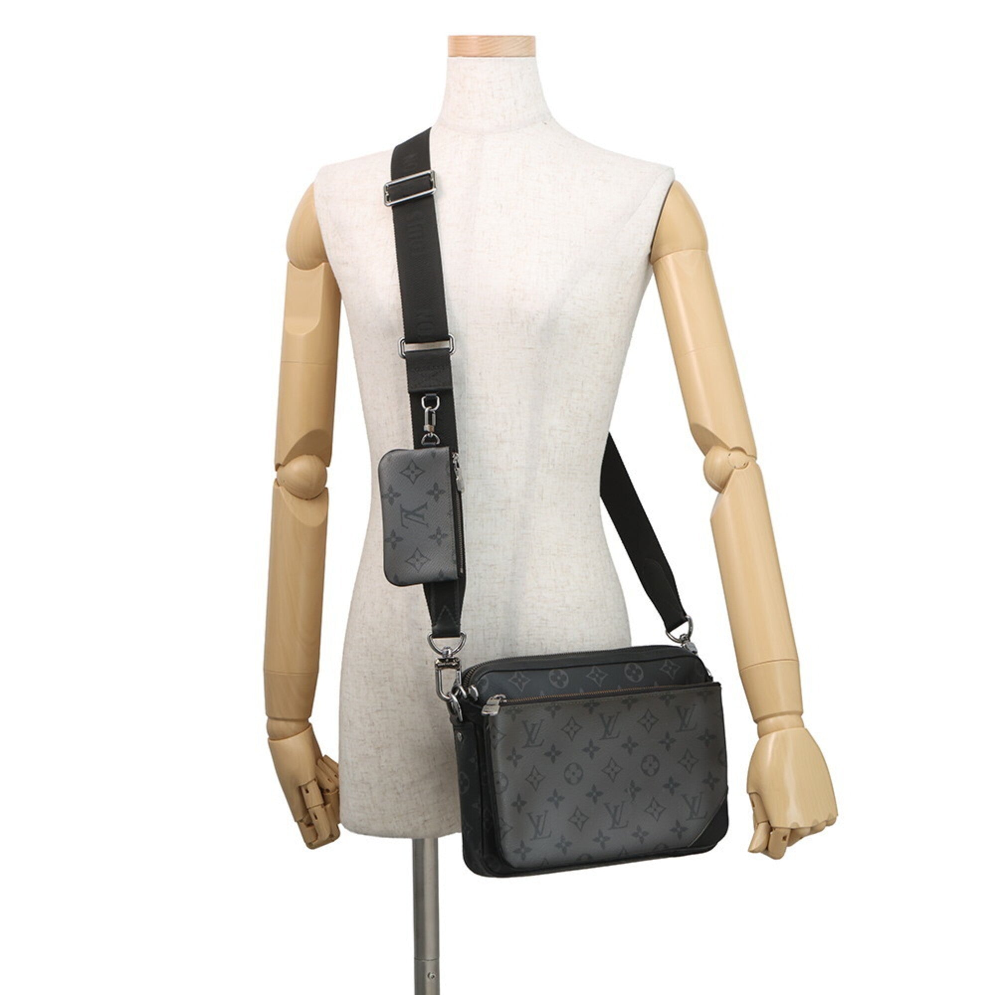 Louis Vuitton Monogram Eclipse Black Noir Monogram Eclipse Handbag Shoulder Bag (Pre-Owned)