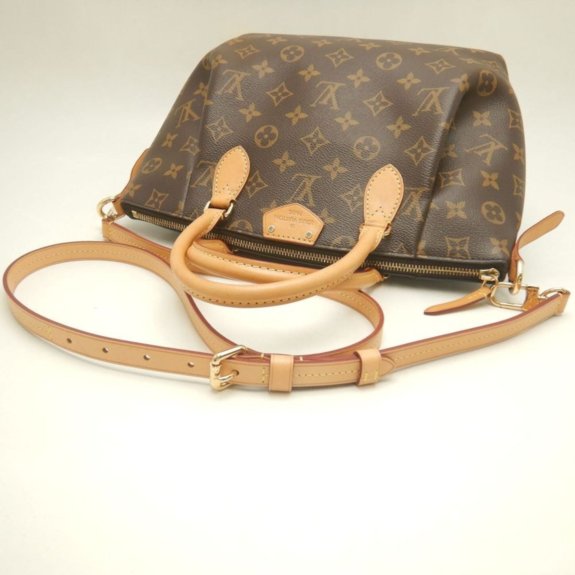Louis Vuitton Brown Monogram Canvas Handbag (Pre-Owned)